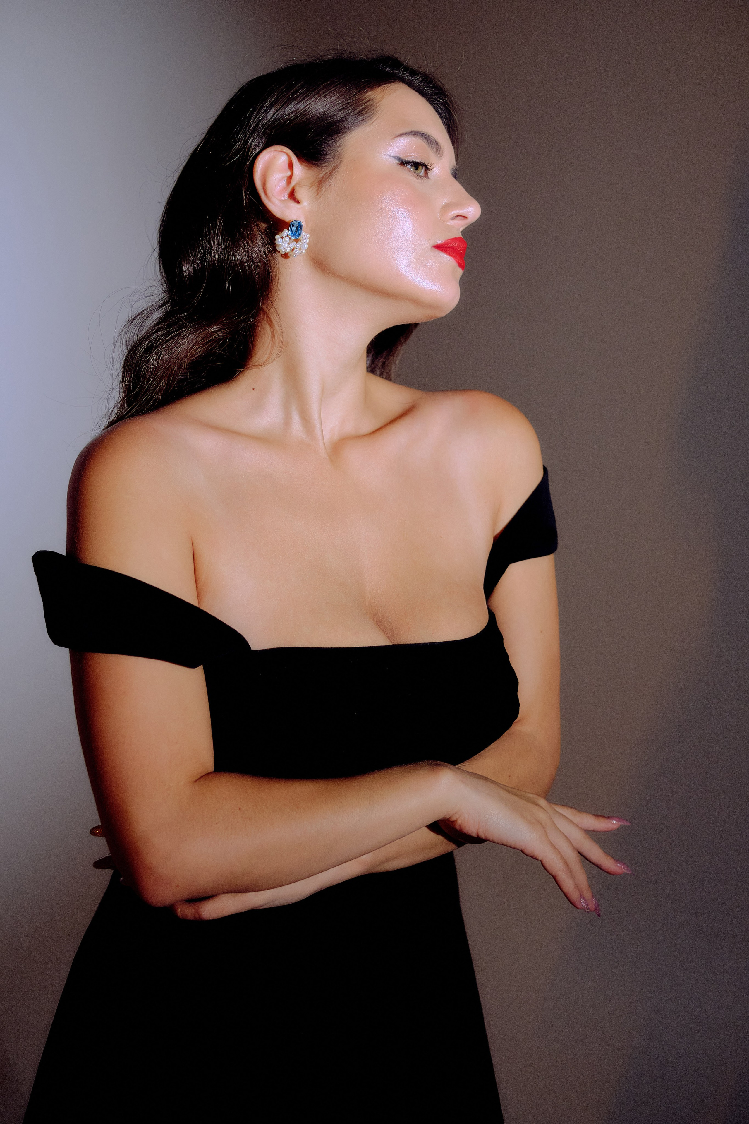 Индивидуальная фотосессия с цветами в студии. Портретный, семейный фотограф в Твери Жданова Татьяна tatzhdanov Таня