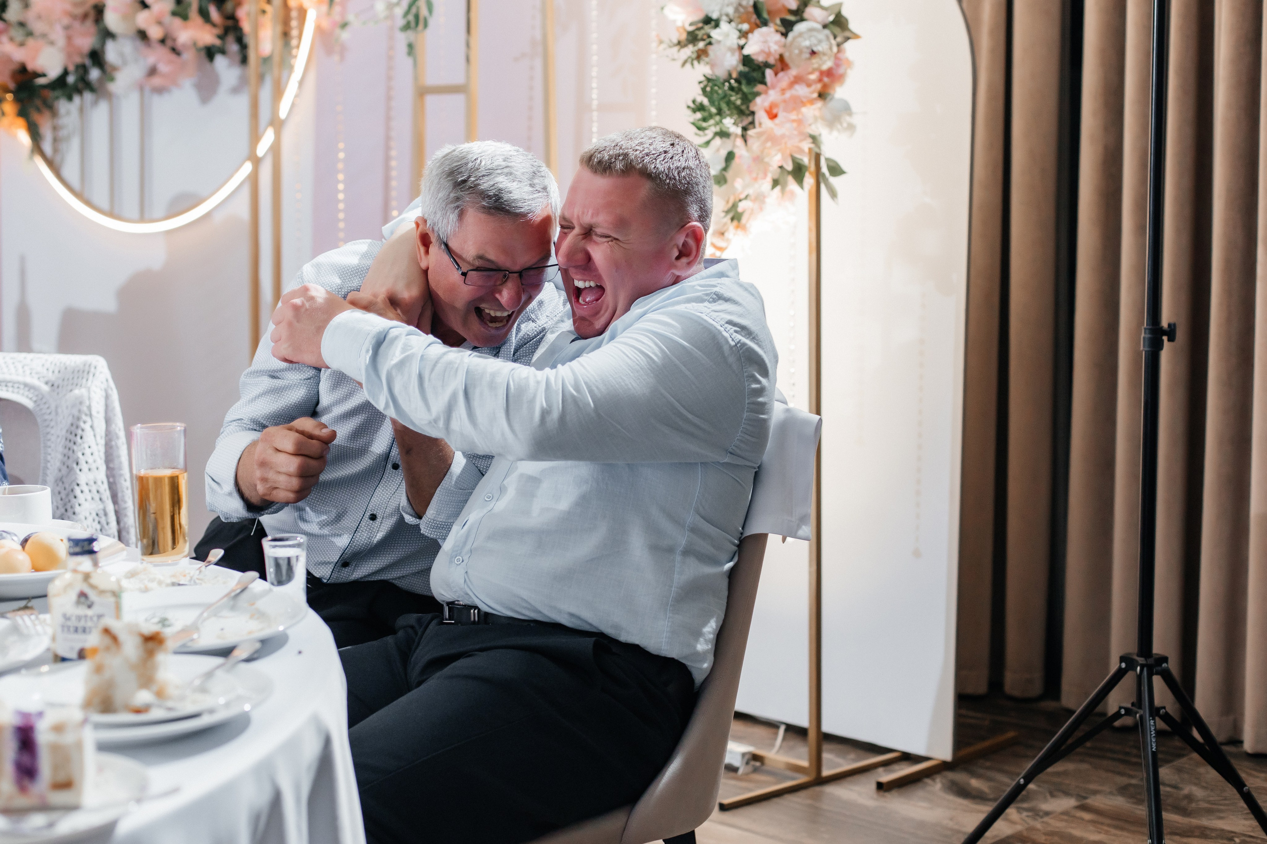 Александр & Анастасия. Свадебный и портретный фотограф в Омске Антон Карев