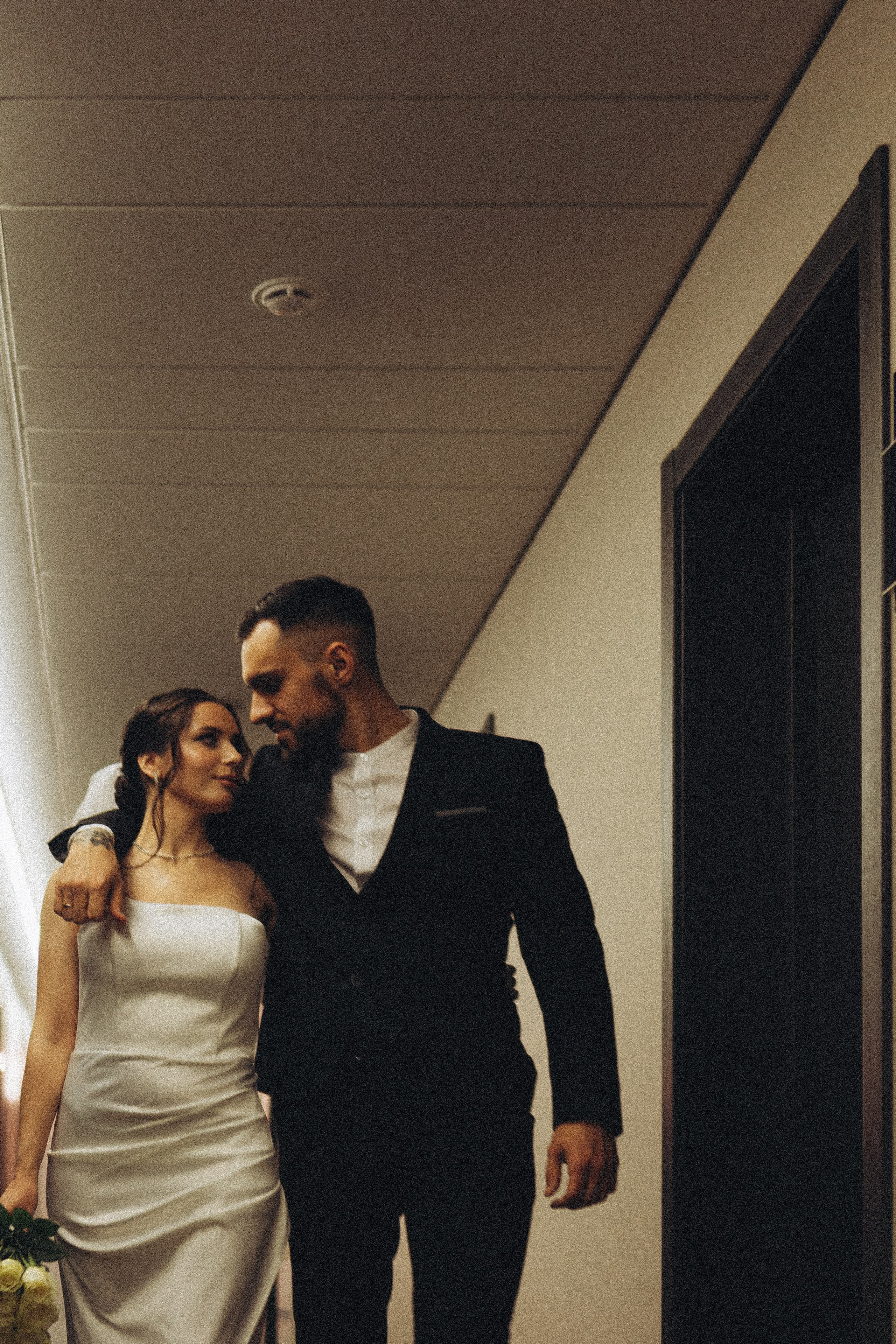 СВАДЕБНАЯ СЬЕМКА СБОРОВ ЖЕНИХА И НЕВЕСТЫ В ОТЕЛЕ И ТАКЖЕ ФОТОСЕССИИЯ В ОТЕЛЕЕ МЕГАПОЛИС БРЯНСК. Профессиональный фотограф, Санкт-Петербург — Виктория Богомолова