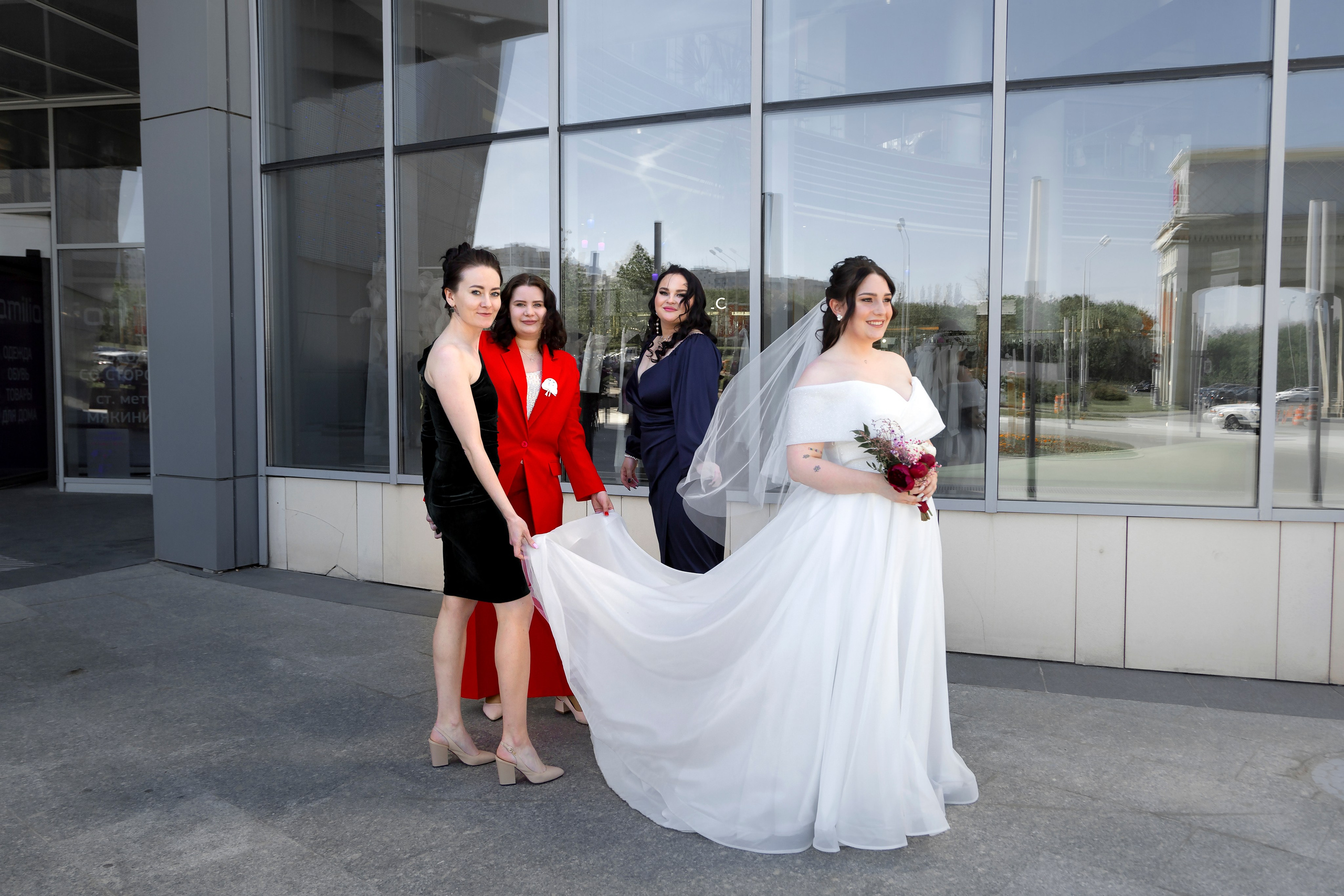 Данила и Арина ~ Крокус Vegas. Семейный и свадебный фотограф в Москве Татьяна Седлецкая