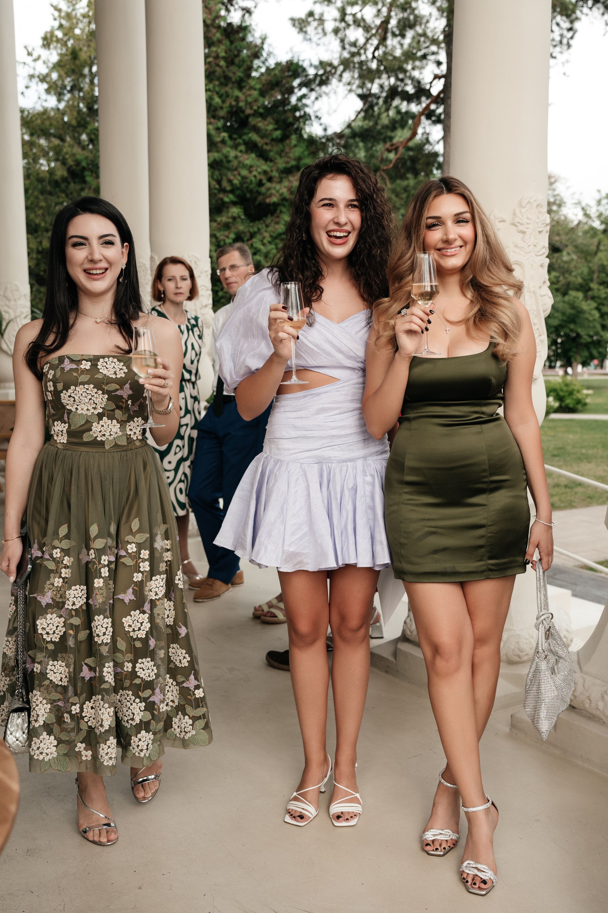 Ресторан Домик в саду, ВДНХ. Свадебный фотограф Москва Александра Аверкова