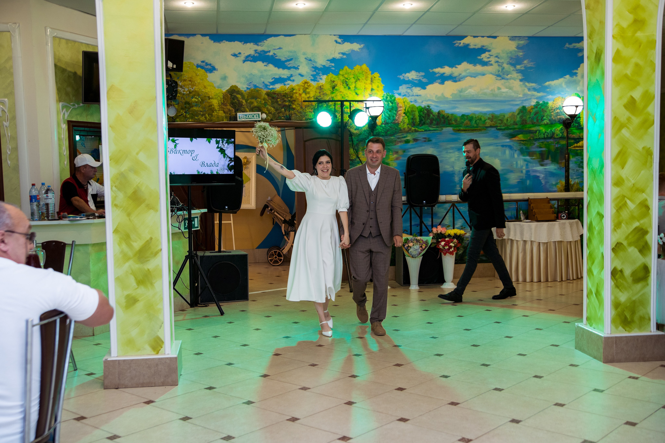 Виктор + Влада. Свадебный и семейный фотограф в Михайловке Полина Крипс