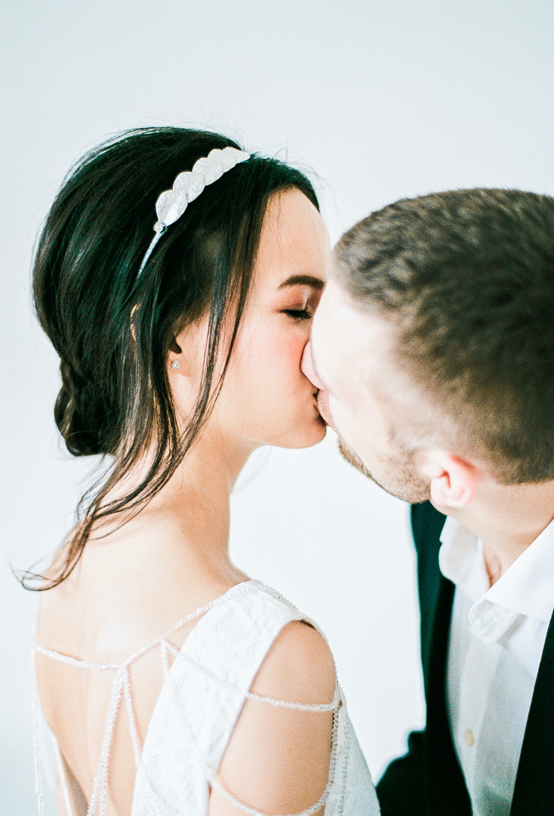 Свадебная фотосессия в студии Москва, камерная свадьба Москва