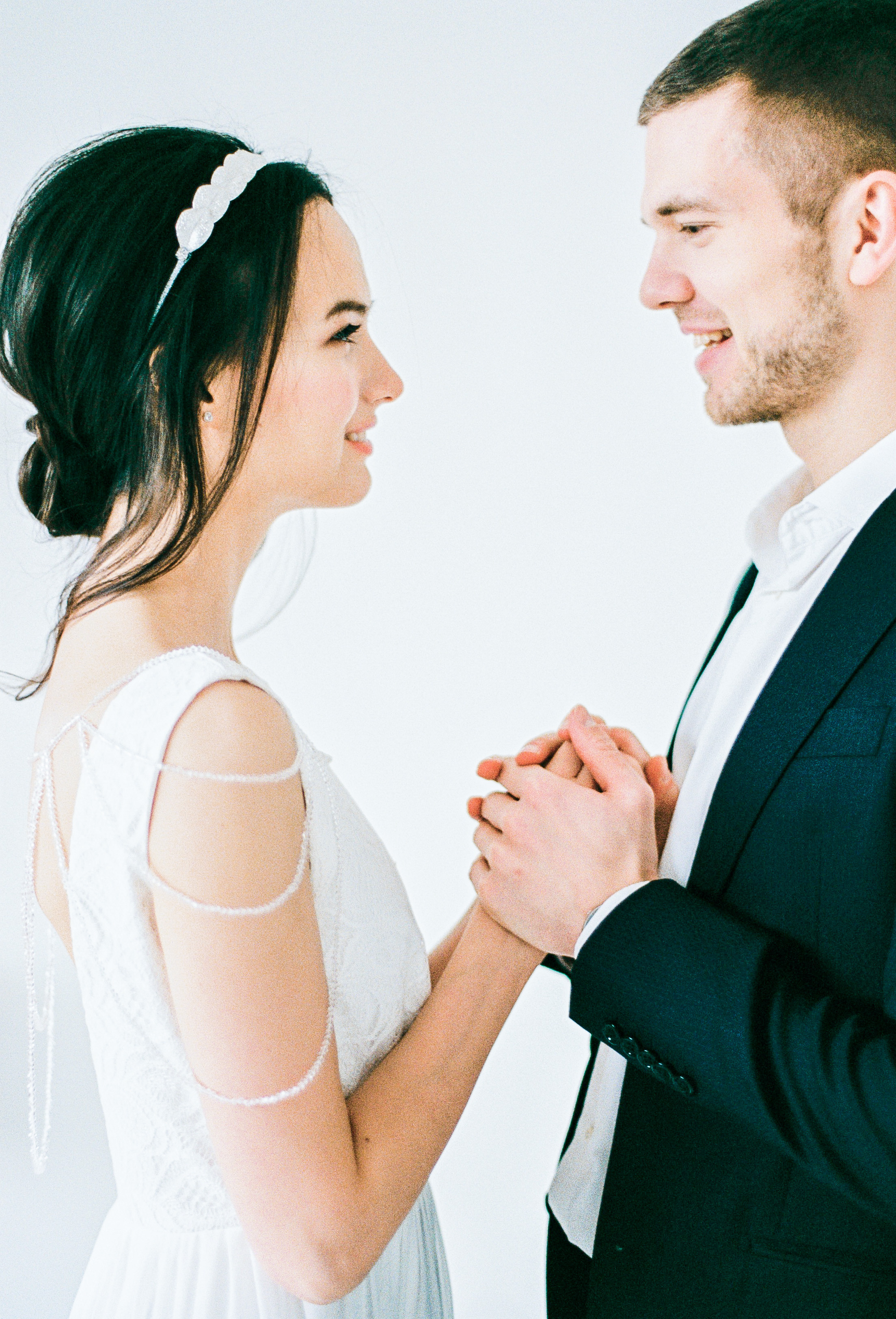 Свадебная фотосессия в студии Москва, камерная свадьба Москва