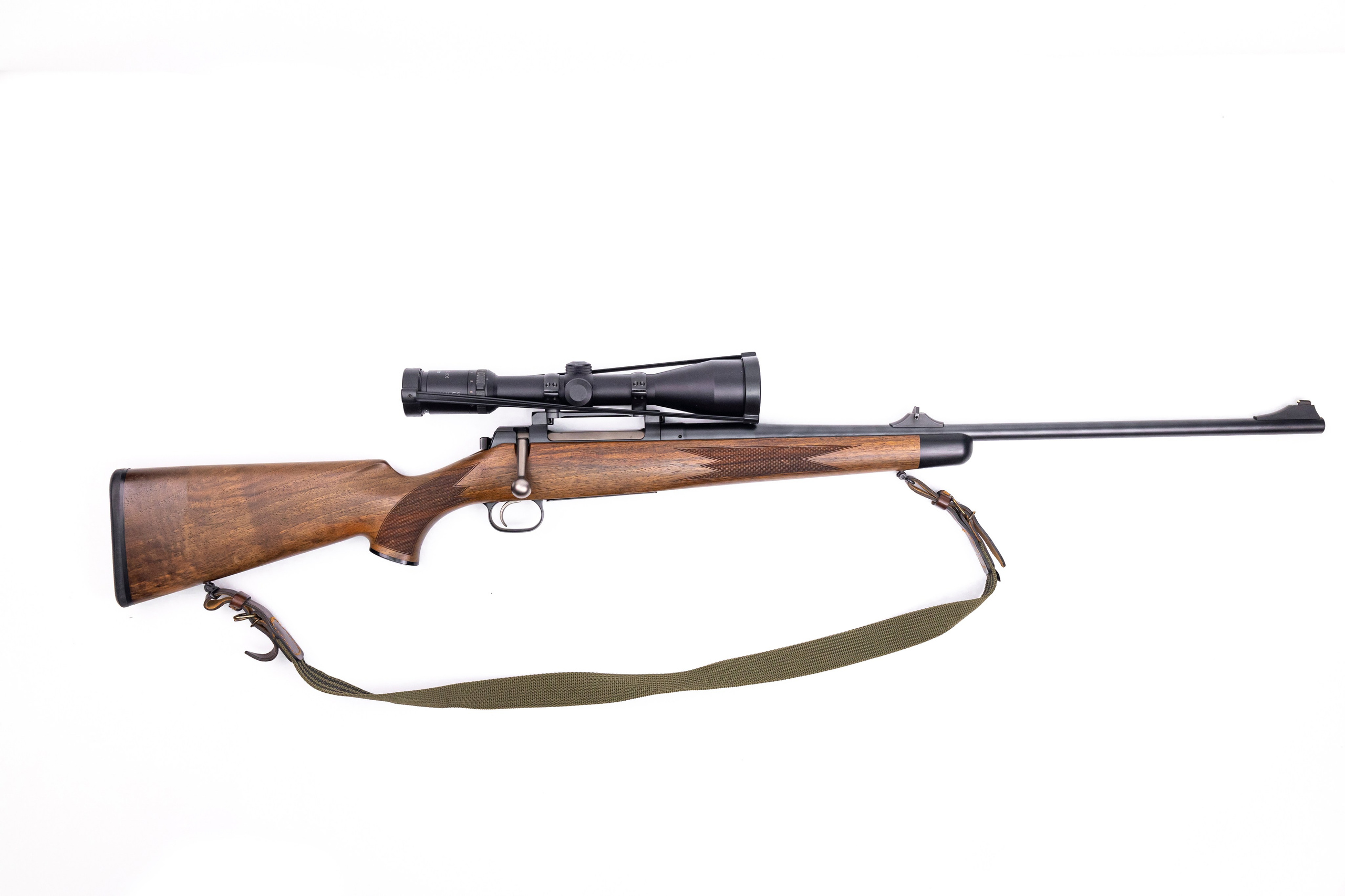 Предметная фотография оптических приборов и оружия. Предметный фотограф в Москве и Московской области