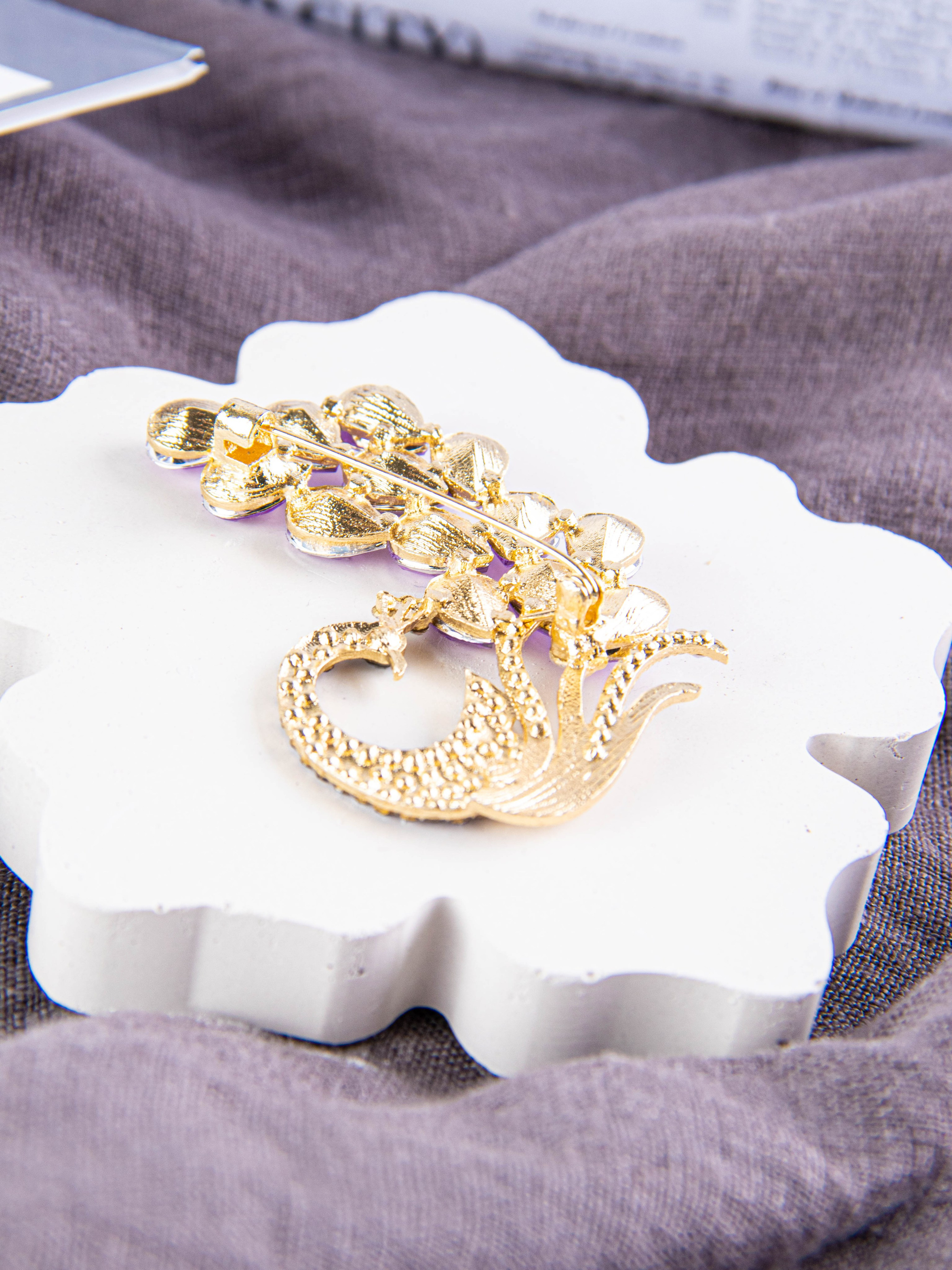 Брошь. «Матрица»