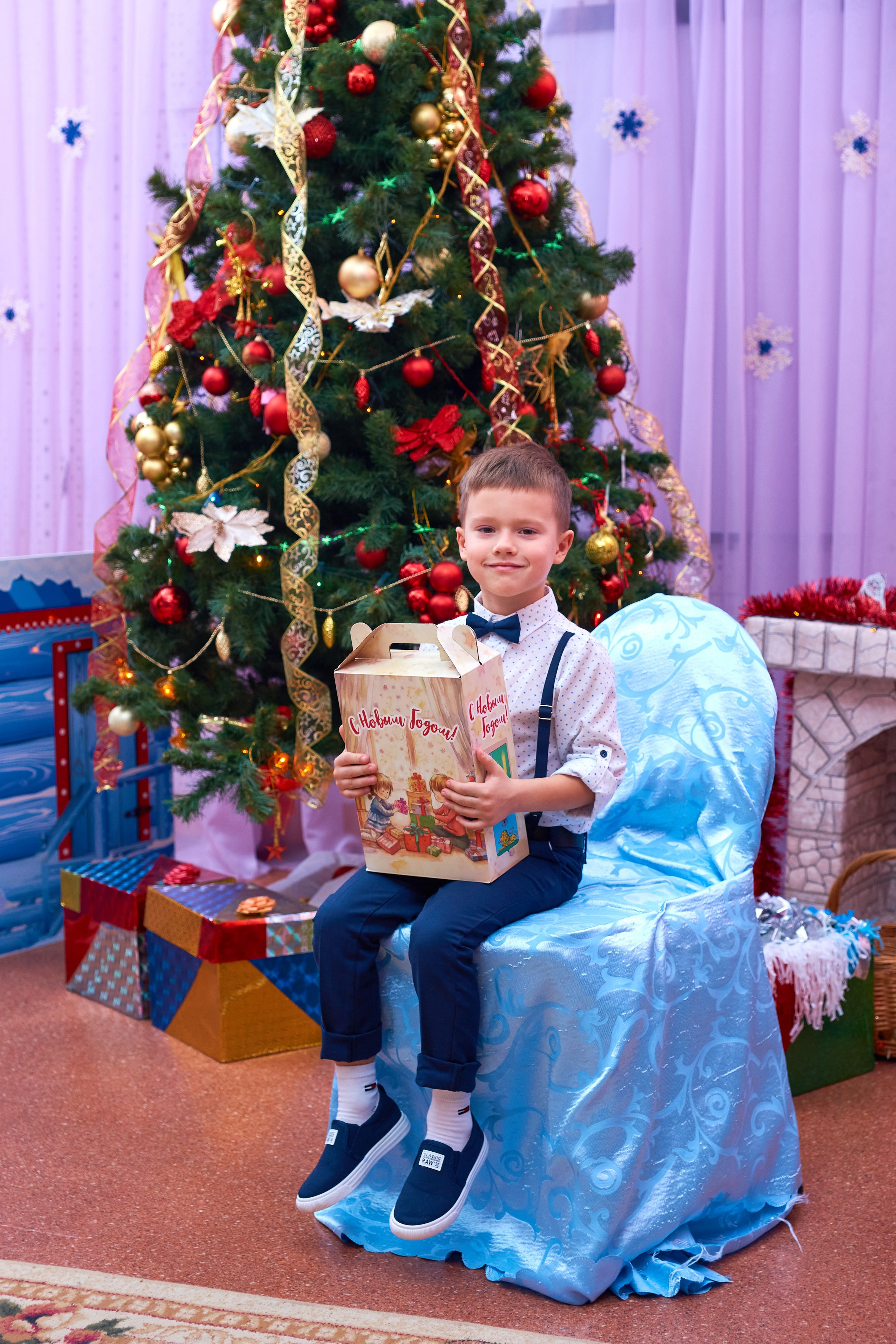 Новогодние утренники. Childrenfoto.ru