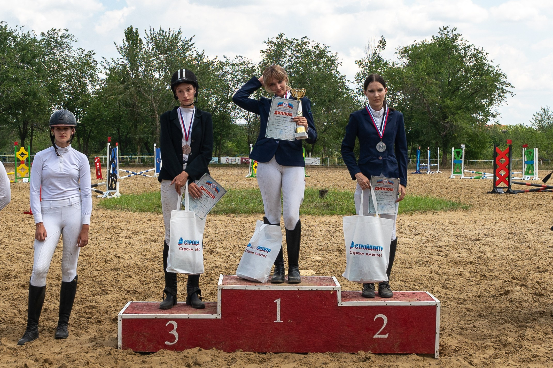 кубок дружбы регионов по конкуру в Луганске, награждение победителей, победители сревнований