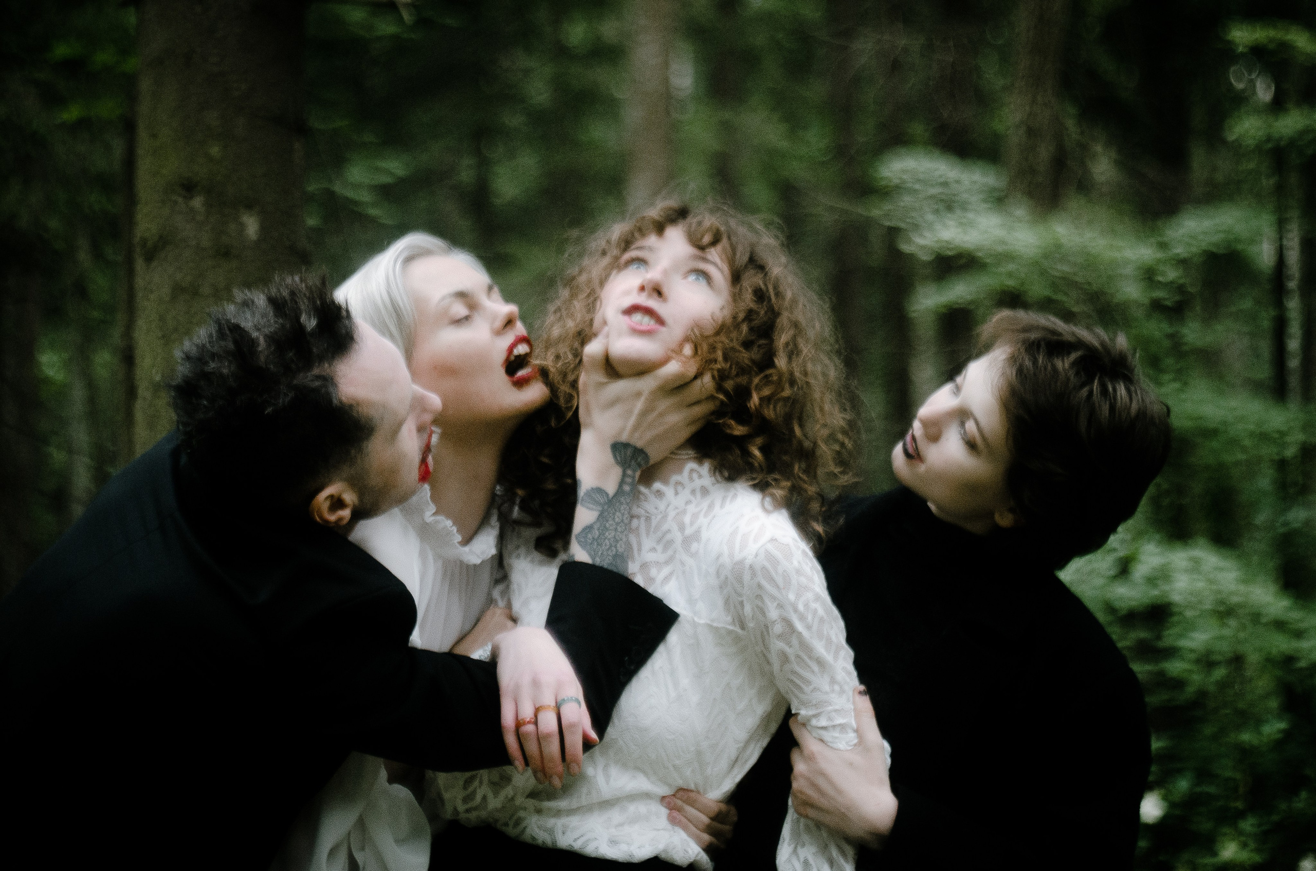 Выживут только…. Alice_insomnia