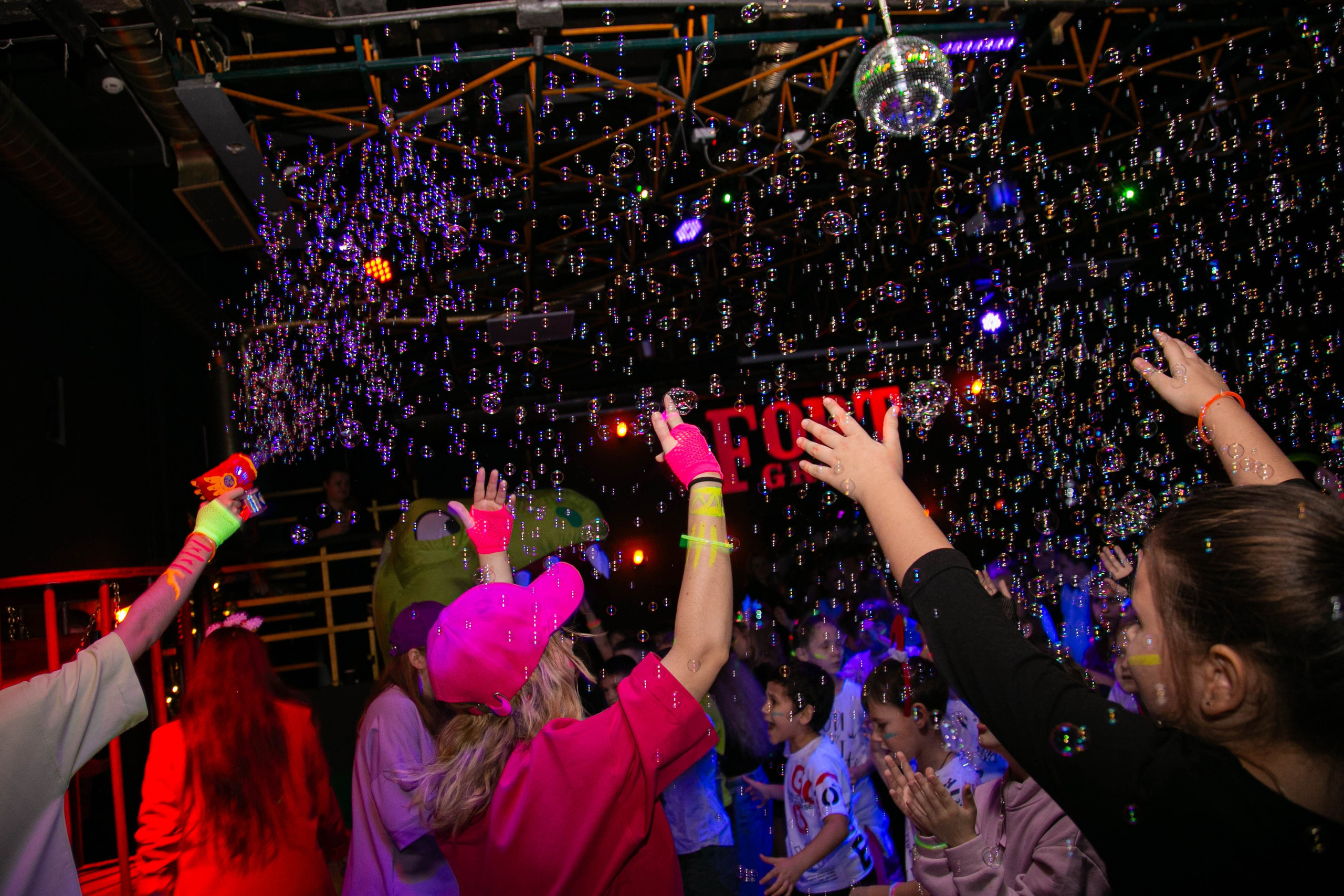 Party Man. Репортажный фотограф в Пскове