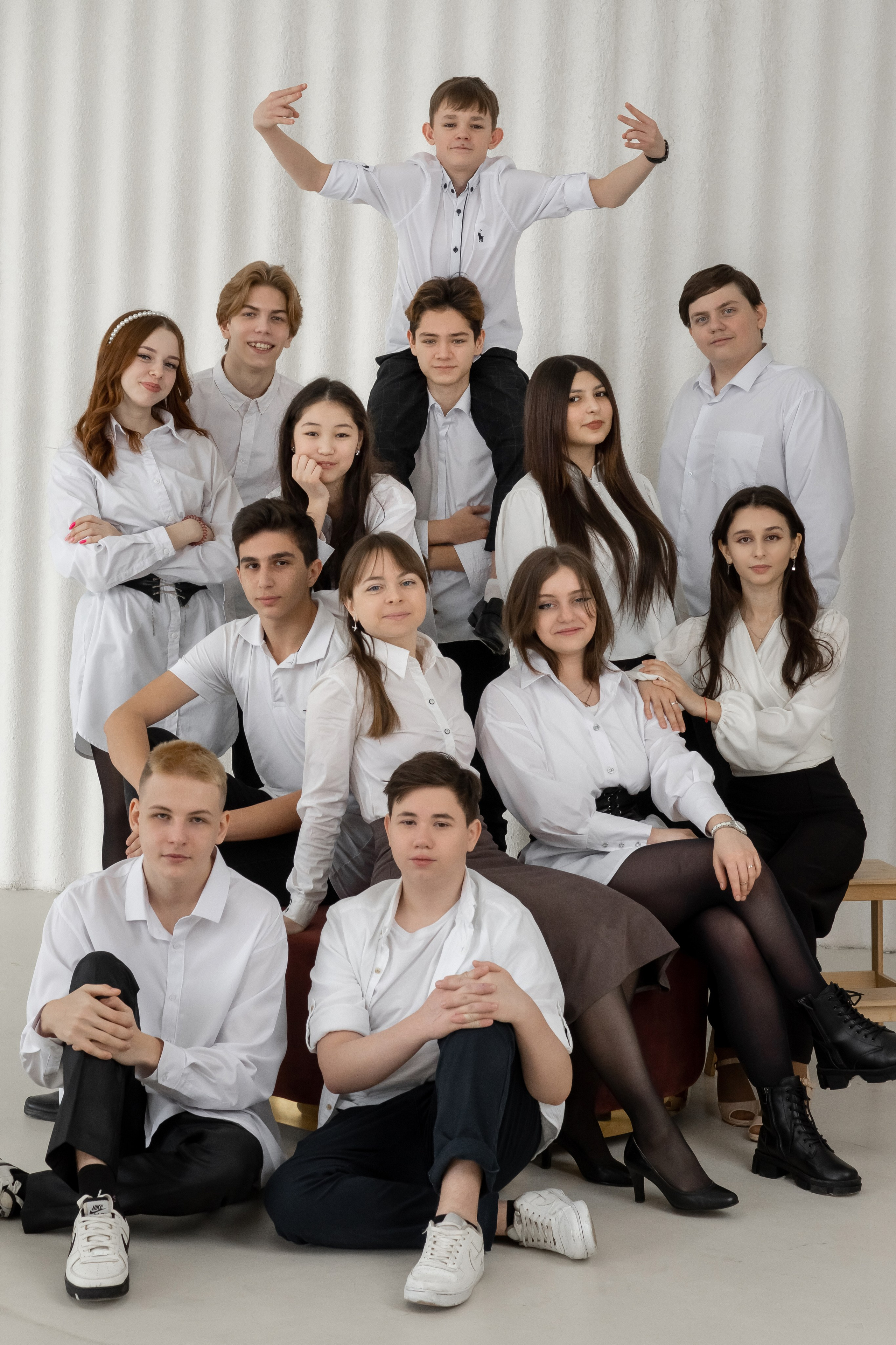 Студийная фотосессия на выпускной альбом. Ольга Плаксина фотограф в Саратове