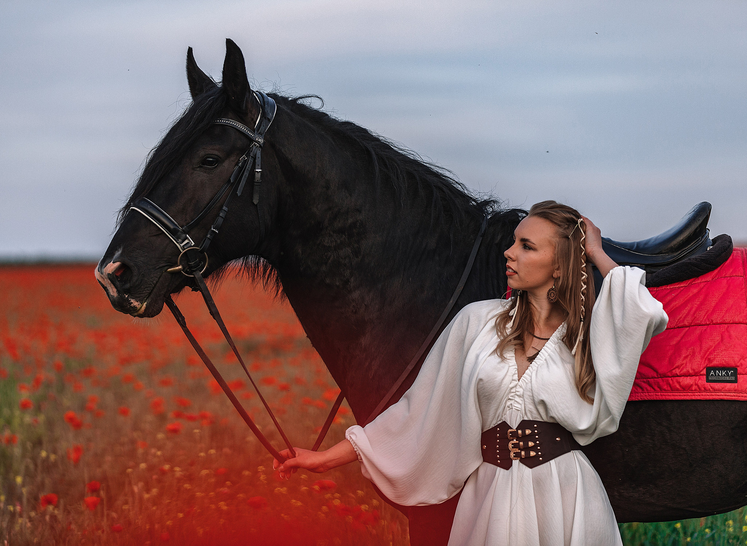 Маковые поля. Конный и театральный фотограф Анапа