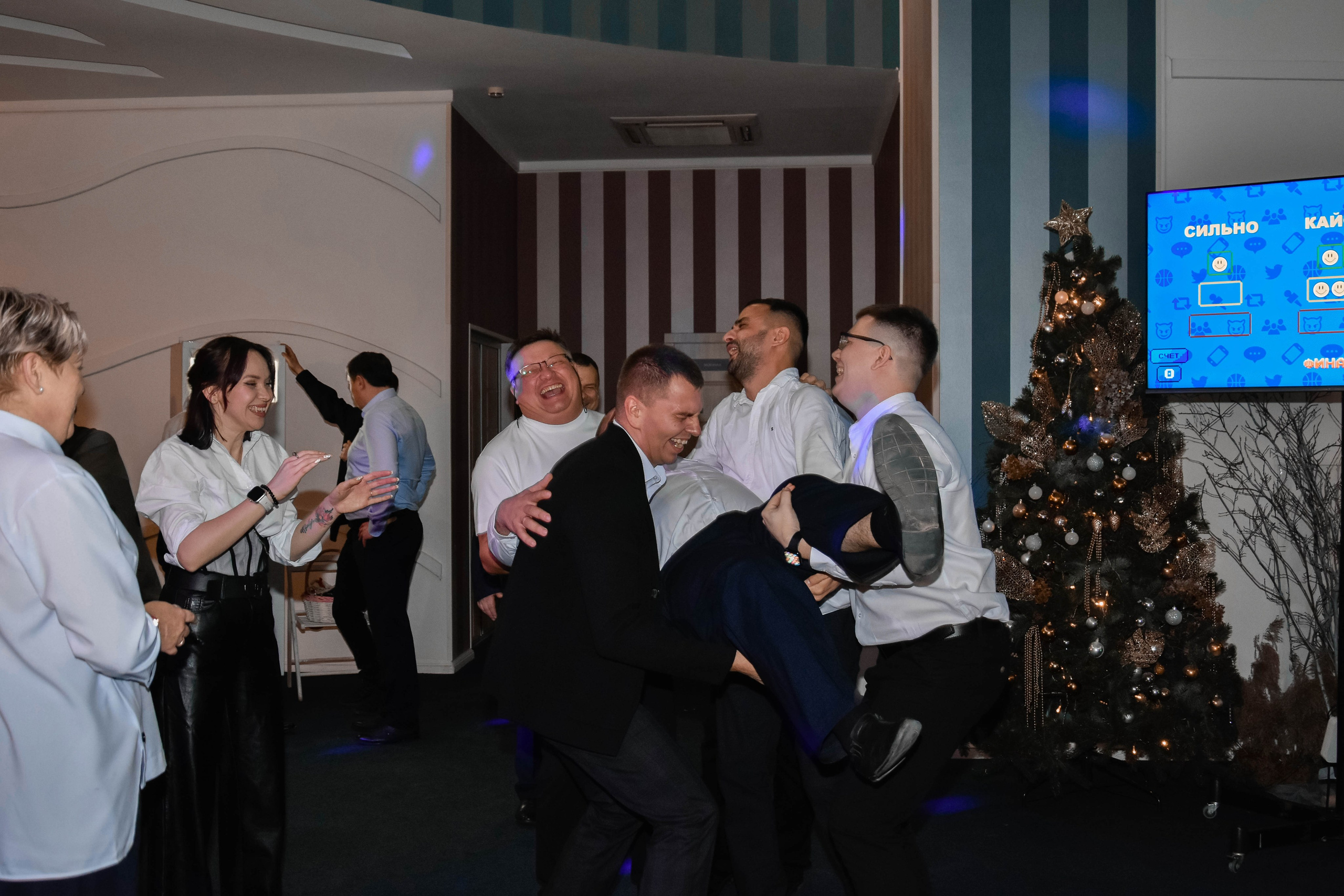 Корпоратив. Женский фотограф в Людиново и Киров