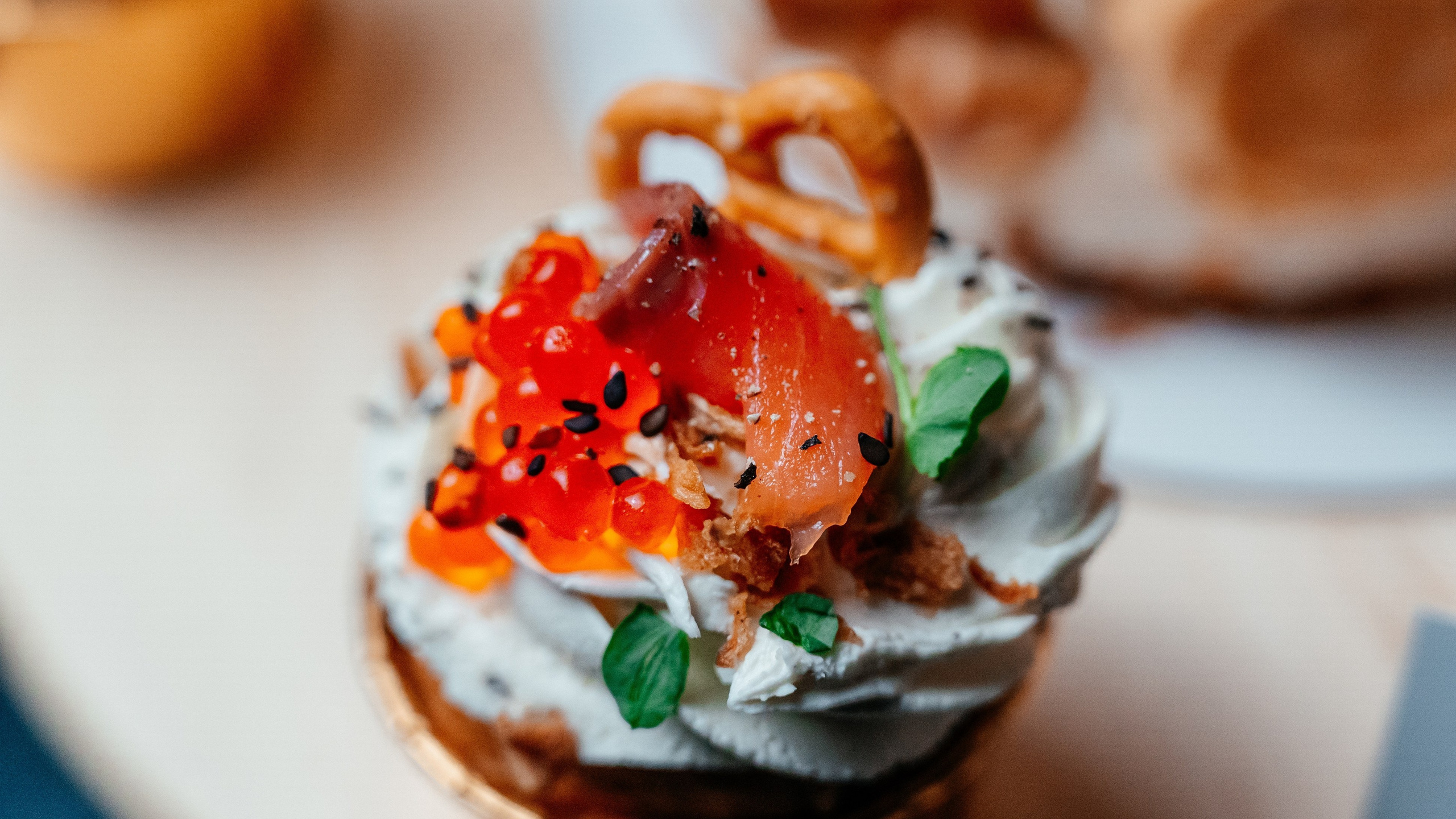 Выездной кейтеринг, съедобные букеты, торты и сладости на заказ