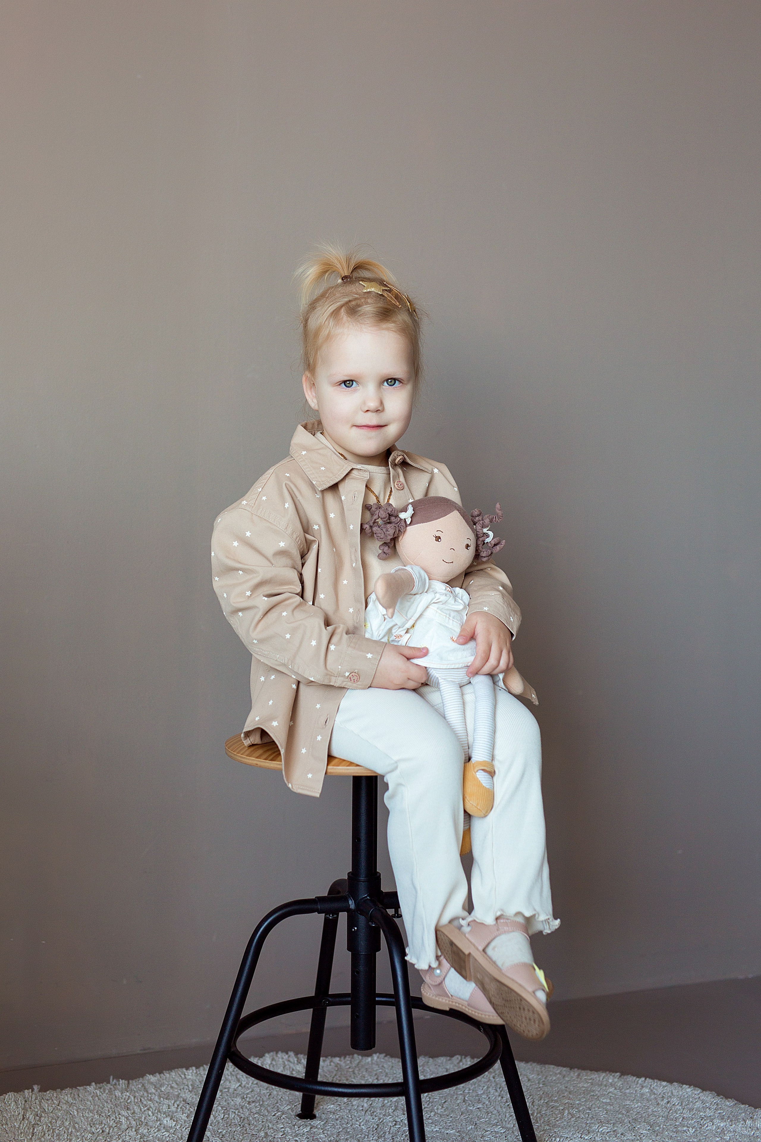 Денис, Валентина и Виктория. Людмила Далидович топовый семейный фотограф Находка/Владивосток