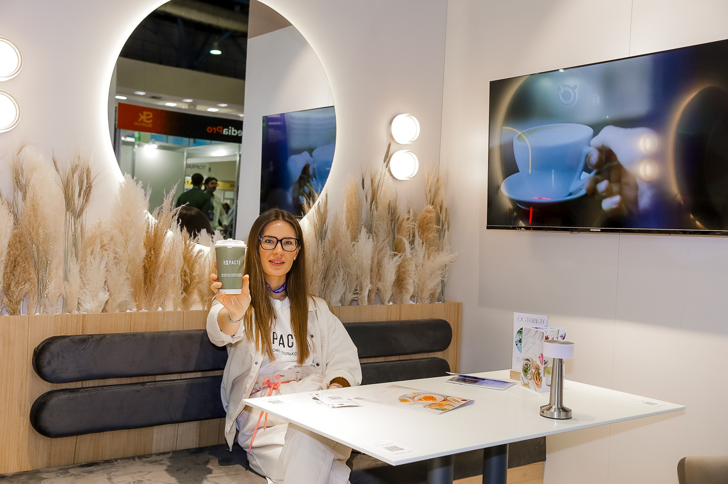 VERSOUS. ЭКСПОЦЕНТР. ЗДРАСТЕ. Фотограф в Москве Ольга Колесникова