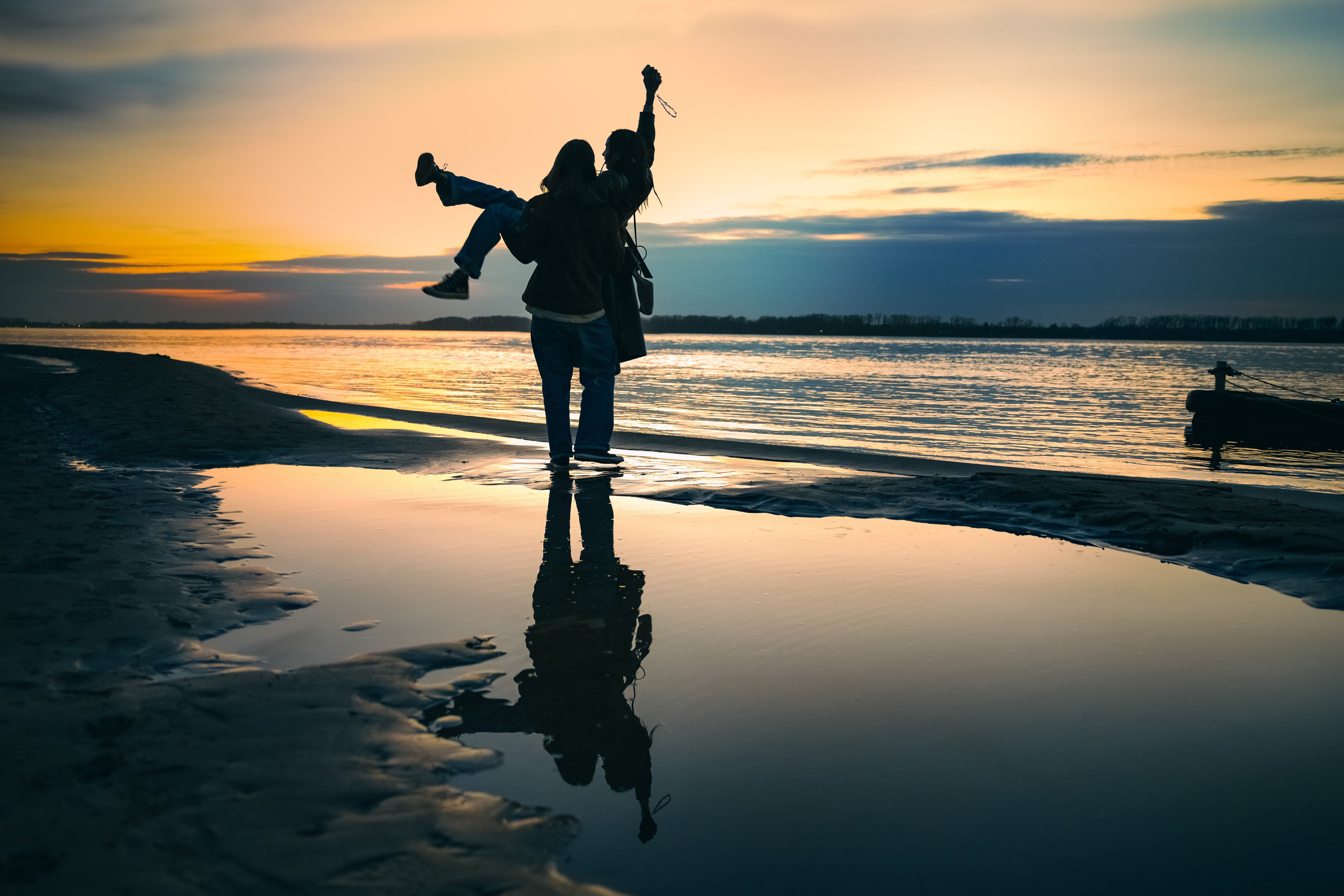 Над нами плывут и поют киты ©gorech