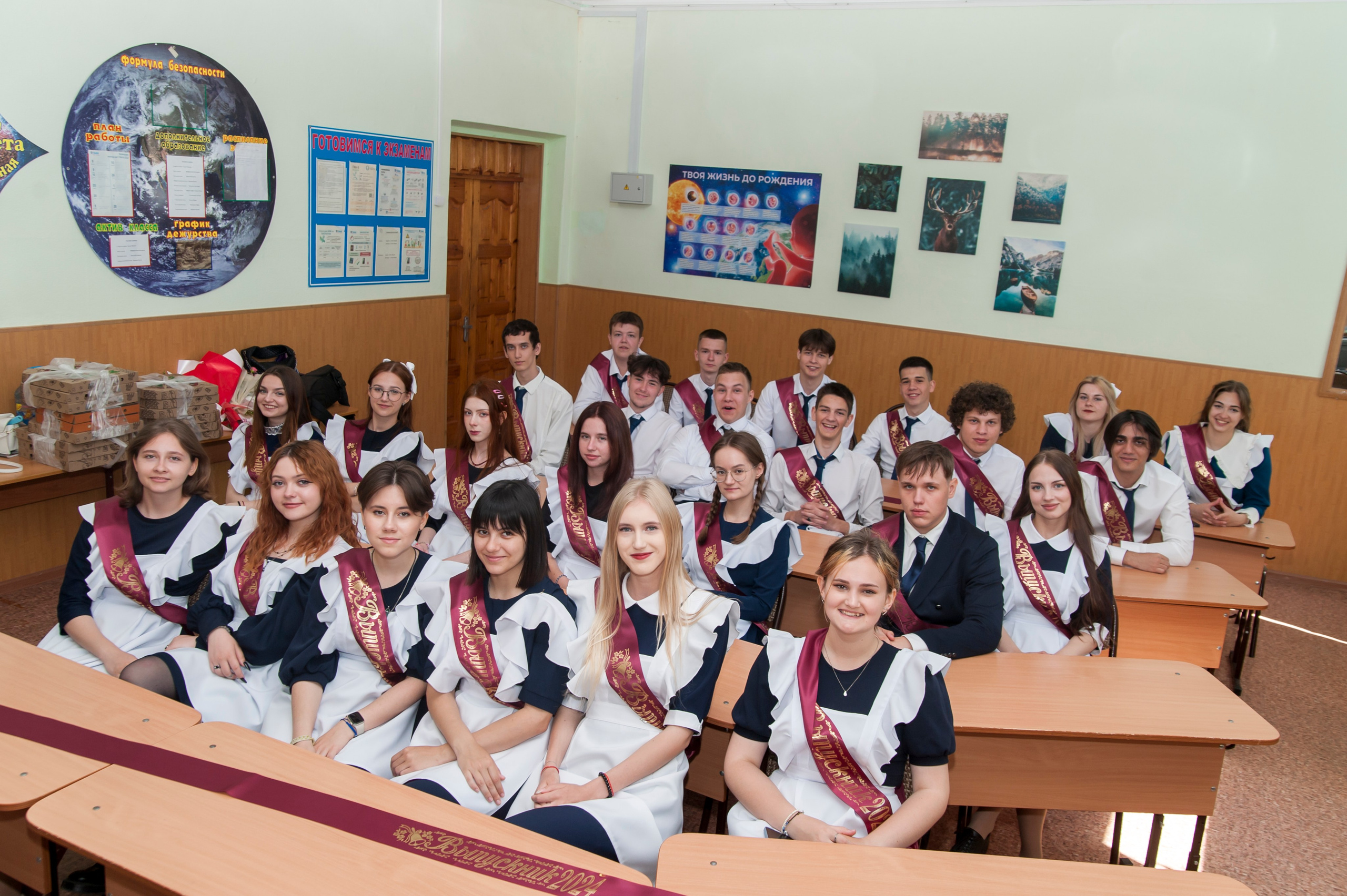 Последний Звонок МАОУ СОШ № 17 им. Эдуарда Есаяна — Архипо-Осиповка. Свадебный и семейный фотограф Денис Лукьянов в Краснодаре, Краснодарском крае и Республике Крым