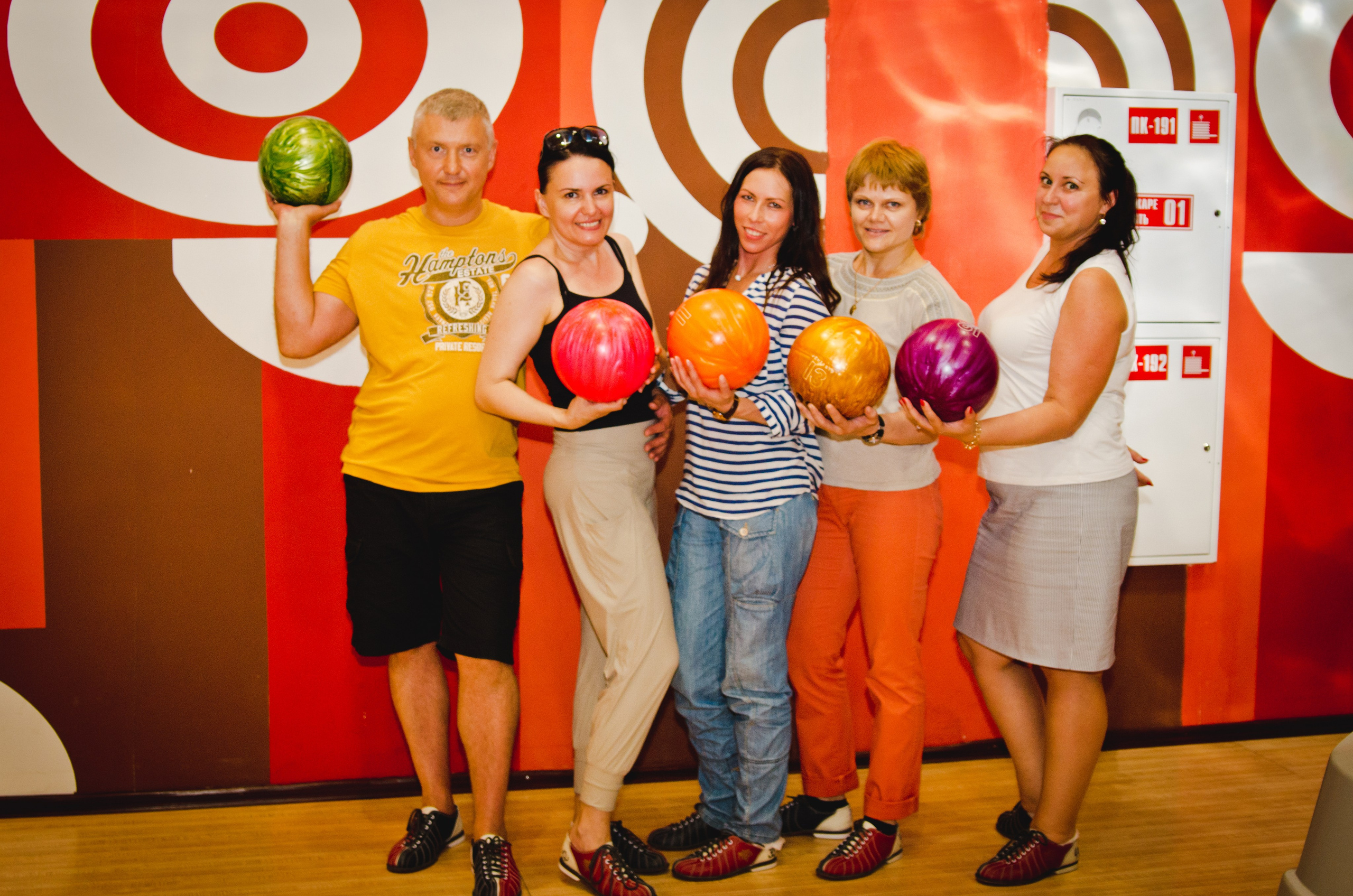 Копоратив.МТС-Теле2-Ростелеком.Боулинг. Свадебный и семейный фотограф Денис Лукьянов в Краснодаре, Краснодарском крае и Республике Крым