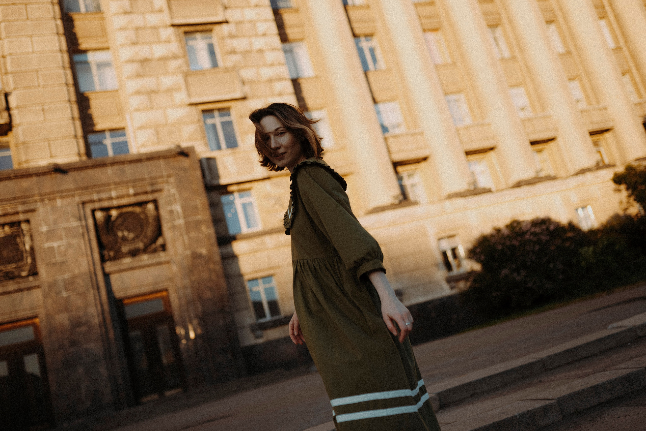 2024. Стрит-фотография, полная абсурда, идиотизма и красоты