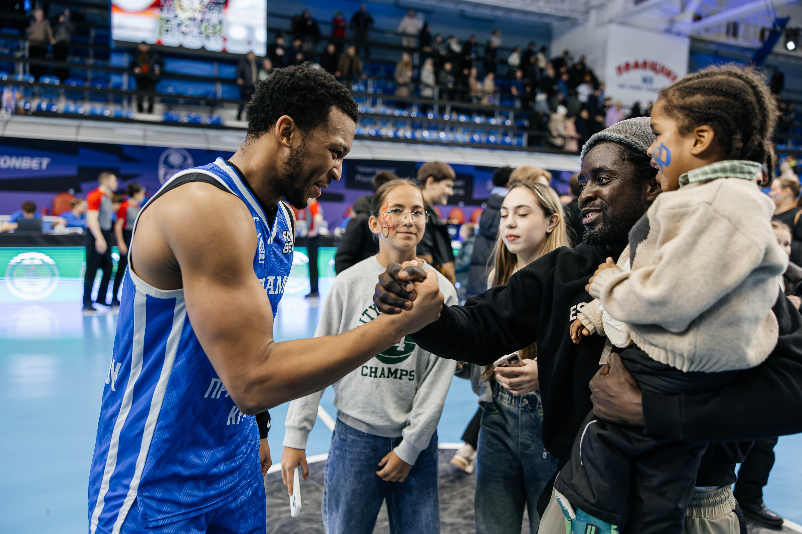 Баскетбол — Динамо. Репортажный и свадебный фотограф во Владивостоке Максим Цой