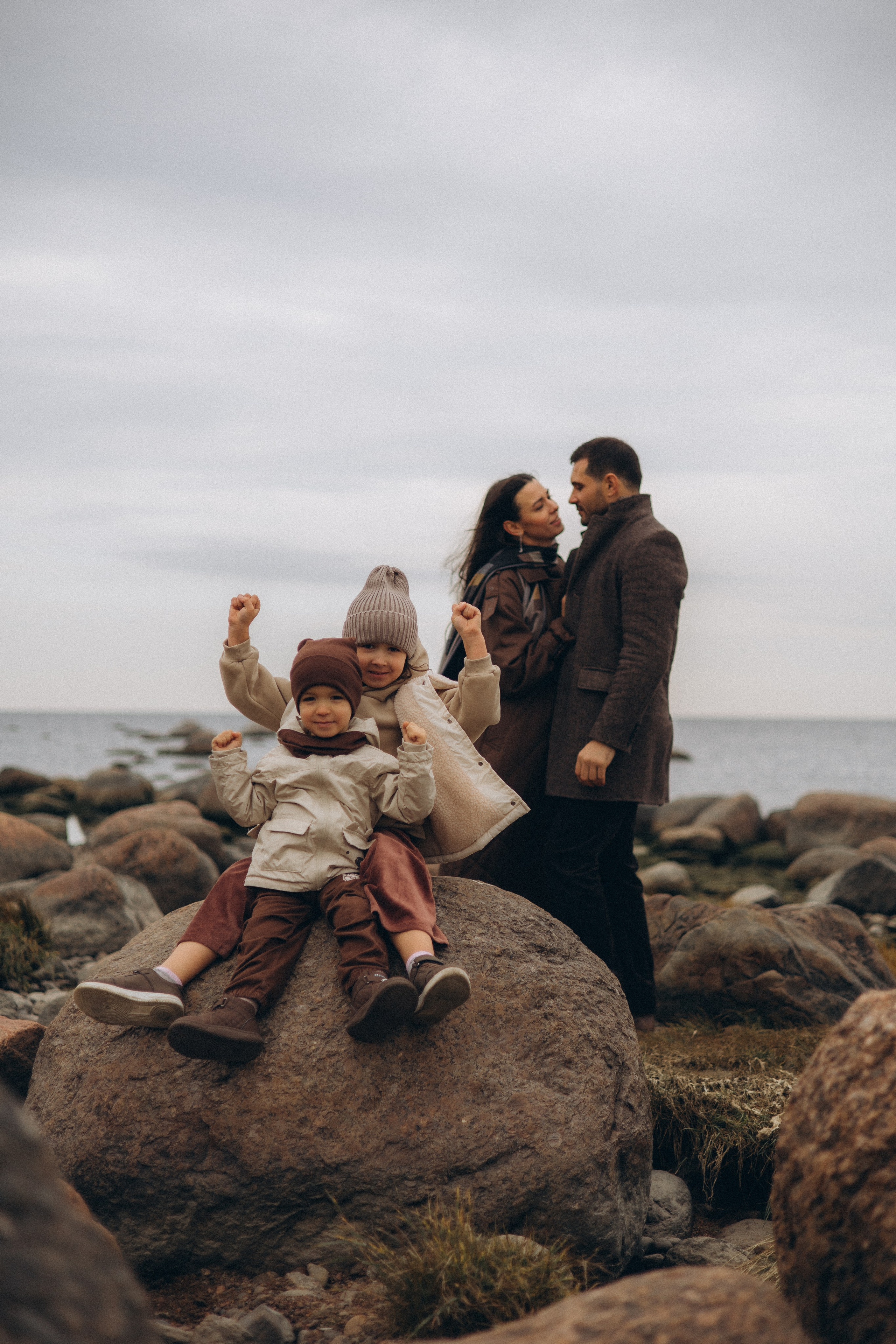 Таня, Андрей, Ева и Егор. Шепелевский маяк. Главная