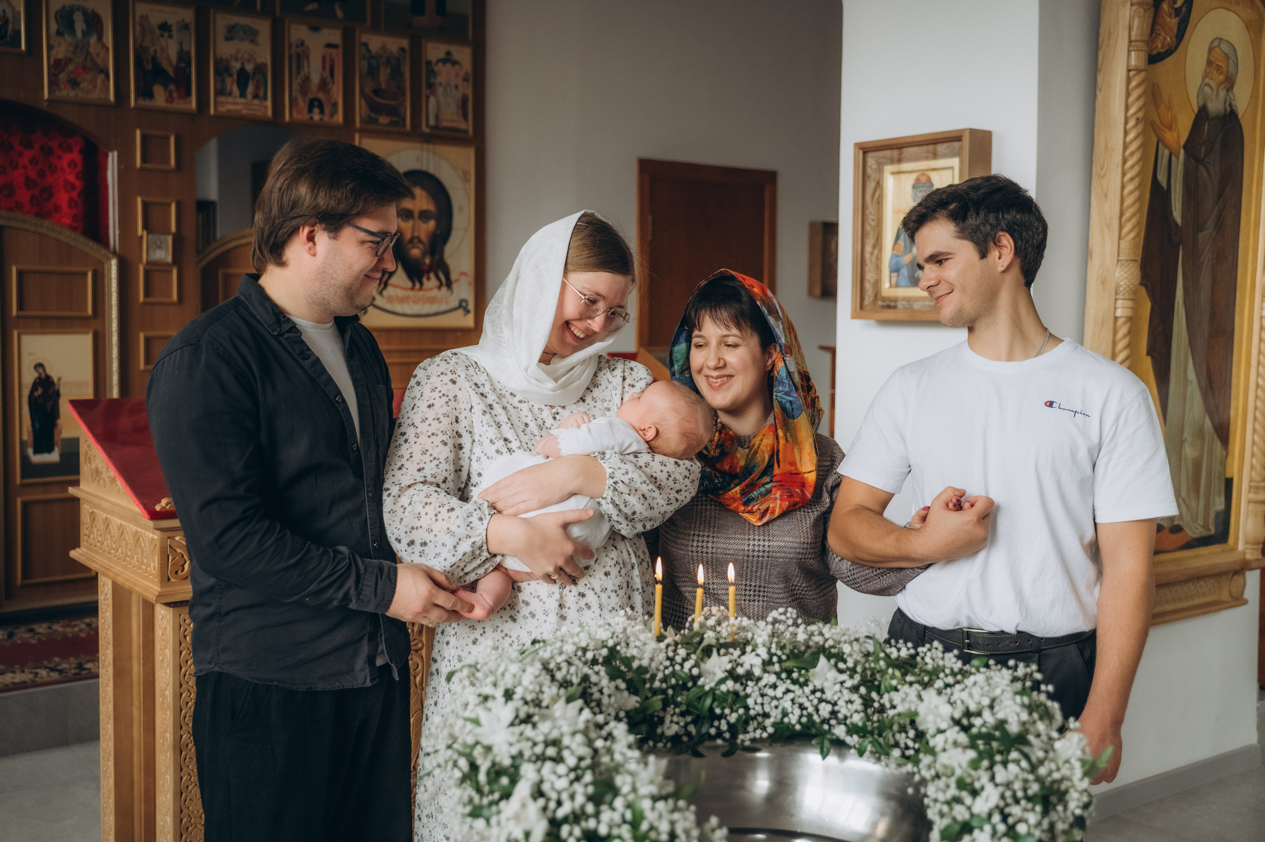 Крещение Ромы (Приход храма святой Равноапостольной княгини Ольги). Семейный фотограф в Минске Дарья Дреко