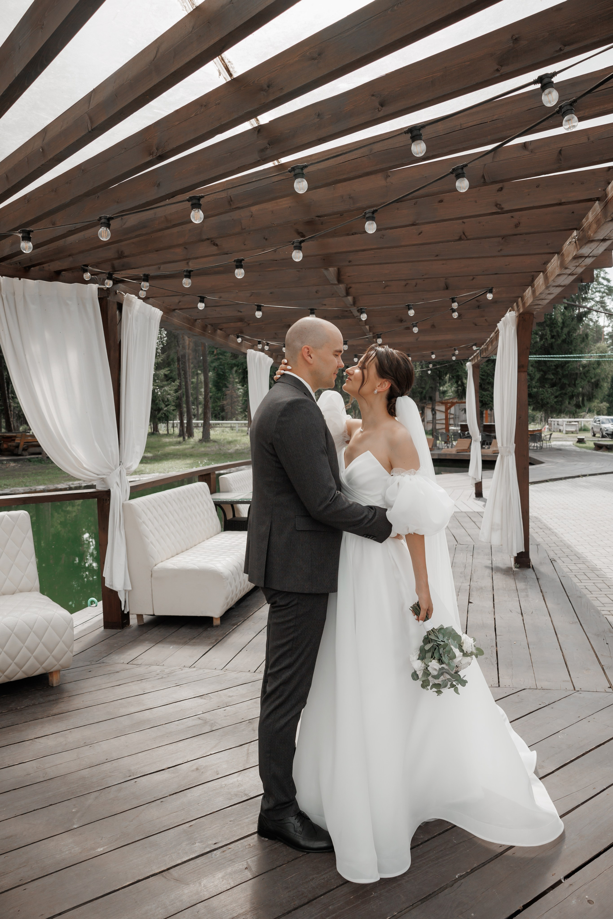 Полина и Дмитрий, загородный клуб «Барин», ЗАГС в г. Пушкино. Свадебный и репортажный фотограф (Москва, Королев и другие)