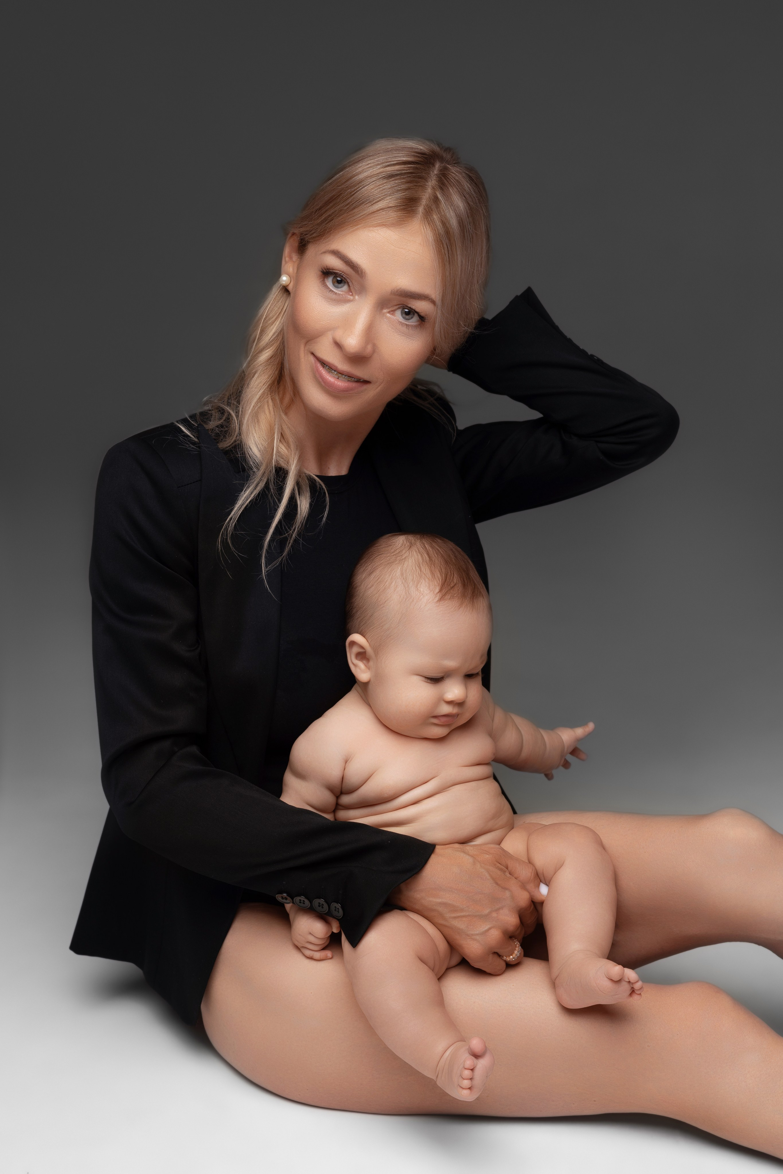 Мама и малыш. Фотограф новорожденных Модяева Ирина