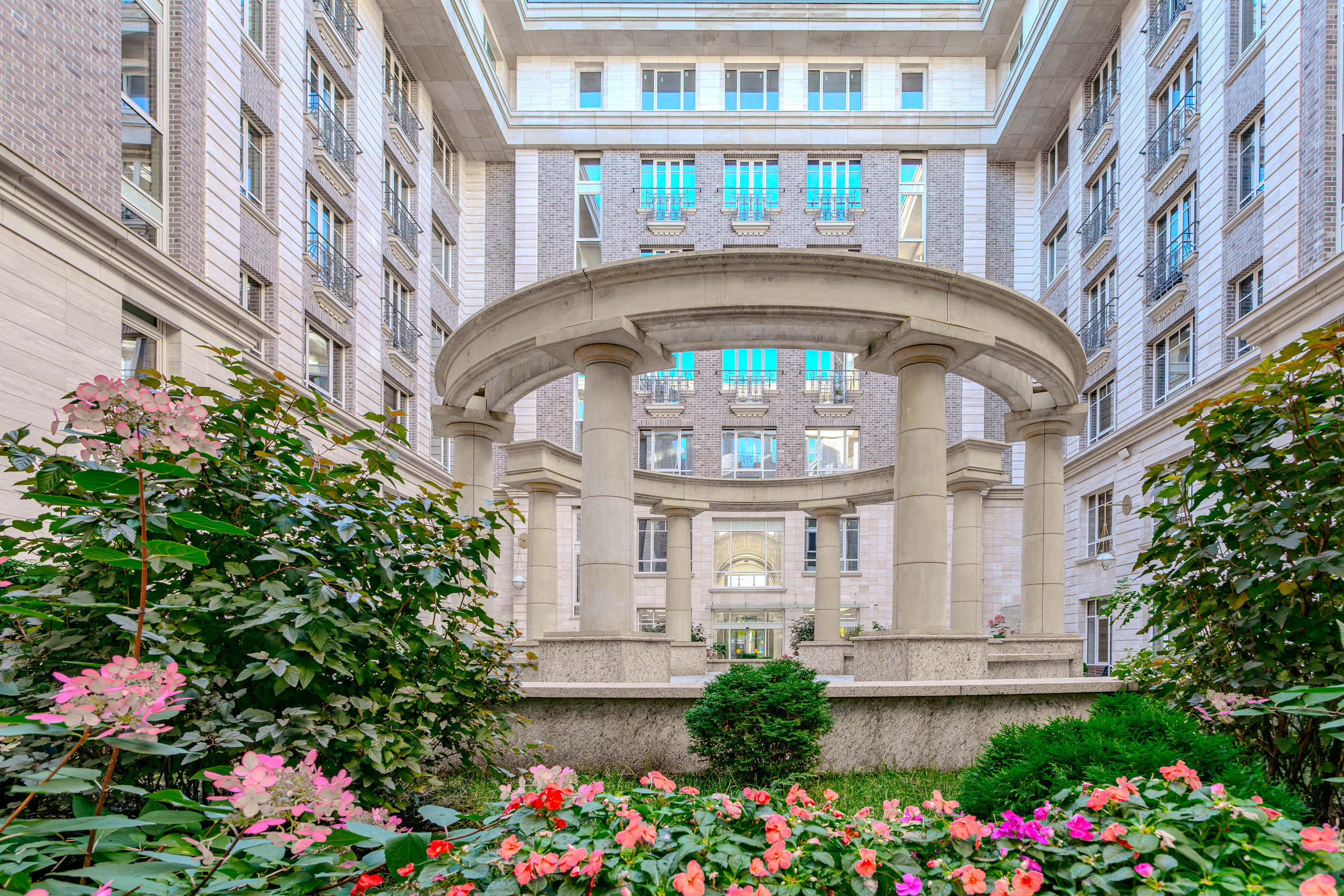Victory Plaza. Портретный и интерьерный фотограф Илья Орлов