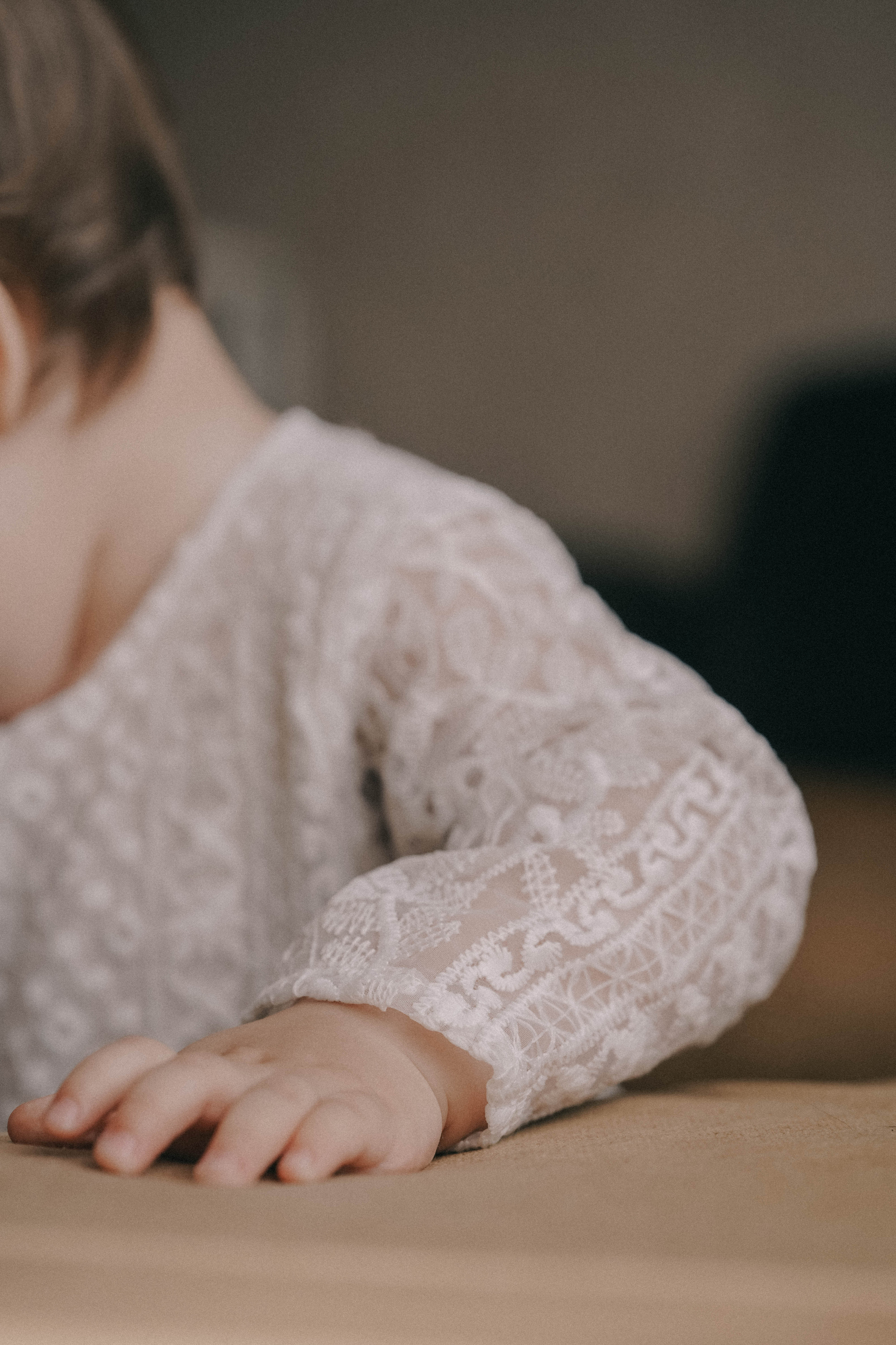 Она стала его нежностью. Семейный и свадебный фотограф