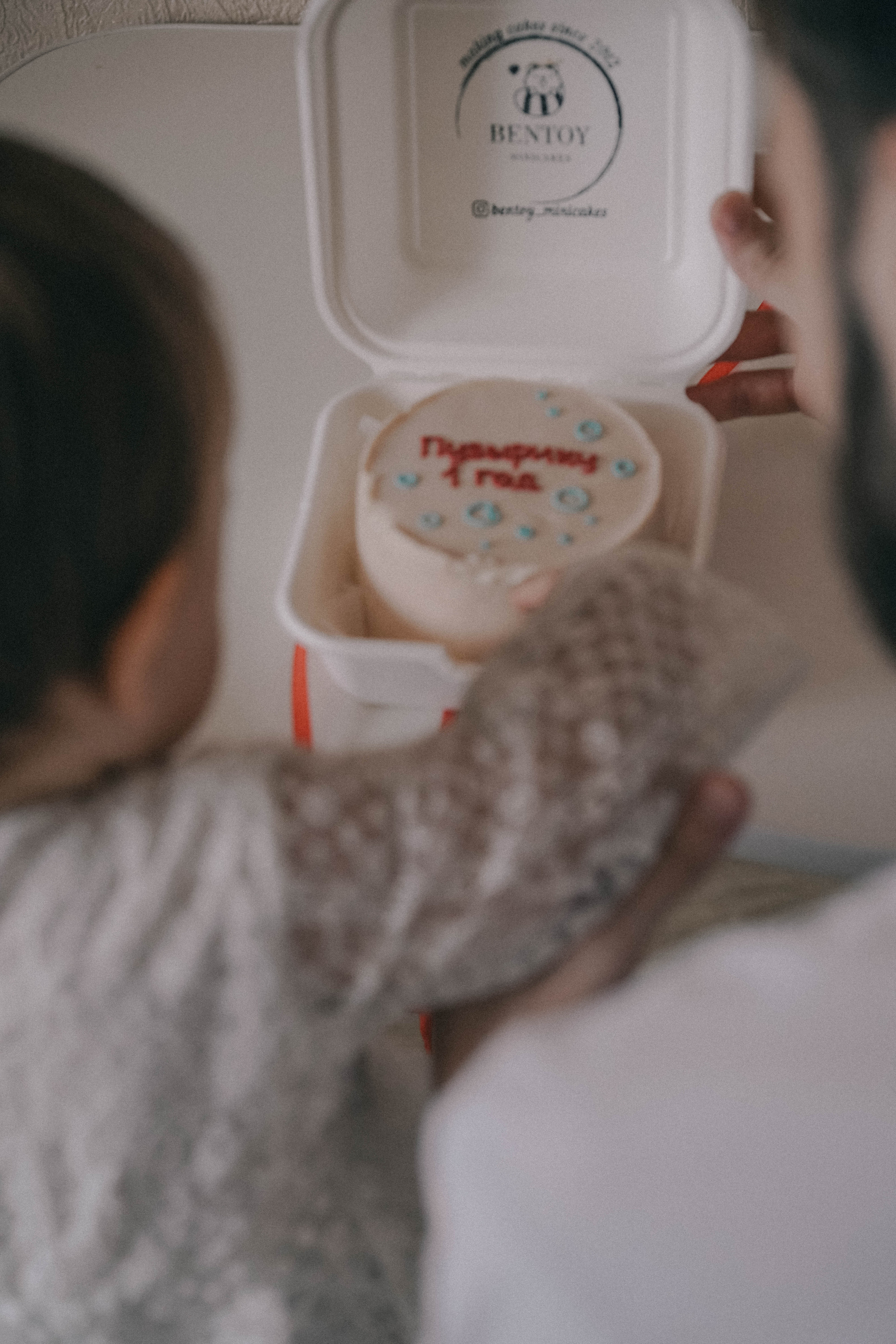 Она стала его нежностью. Семейный и свадебный фотограф