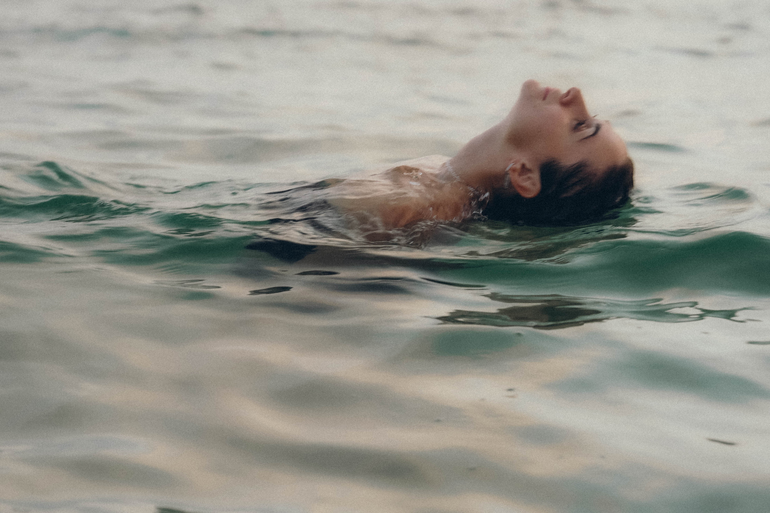 Нежность воды. Семейный и свадебный фотограф