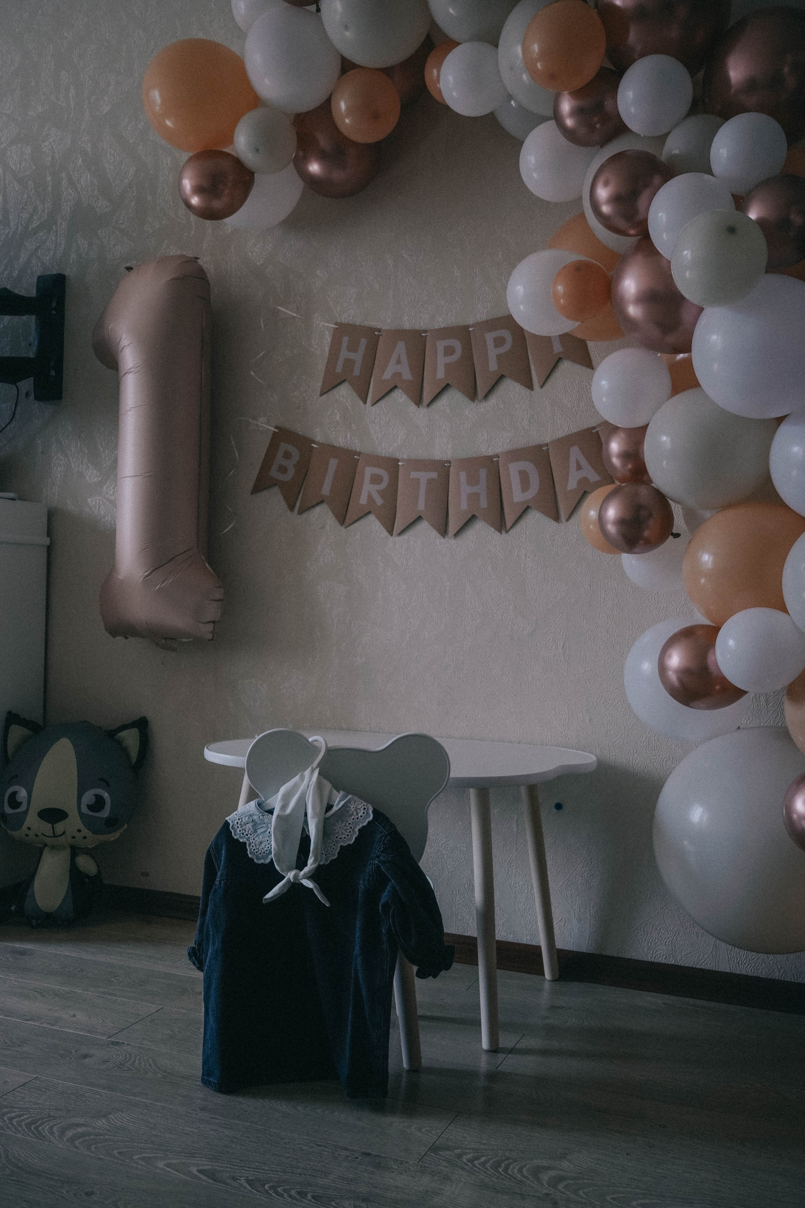 Она стала его нежностью. Семейный и свадебный фотограф