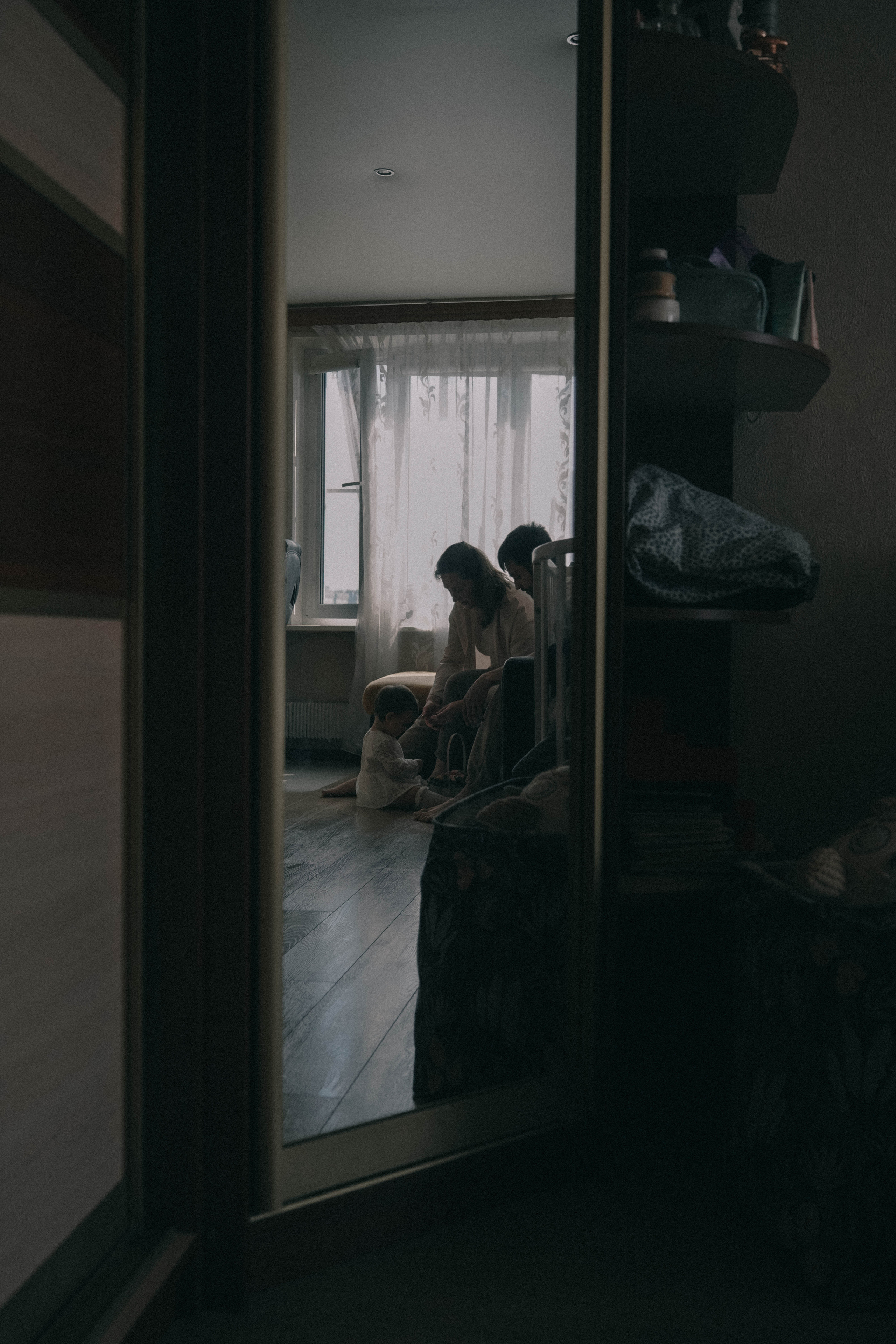 Она стала его нежностью. Семейный и свадебный фотограф