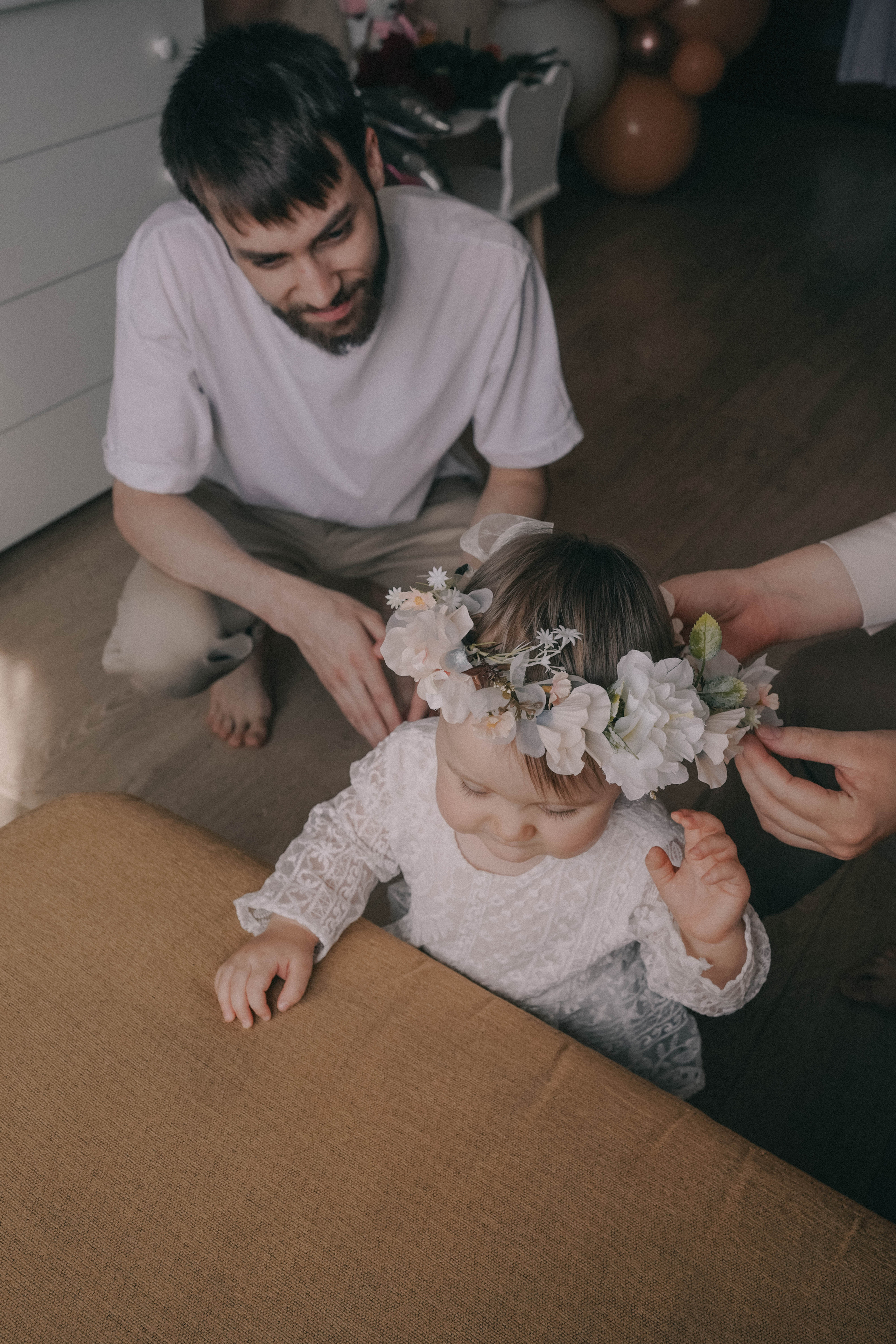Она стала его нежностью. Семейный и свадебный фотограф