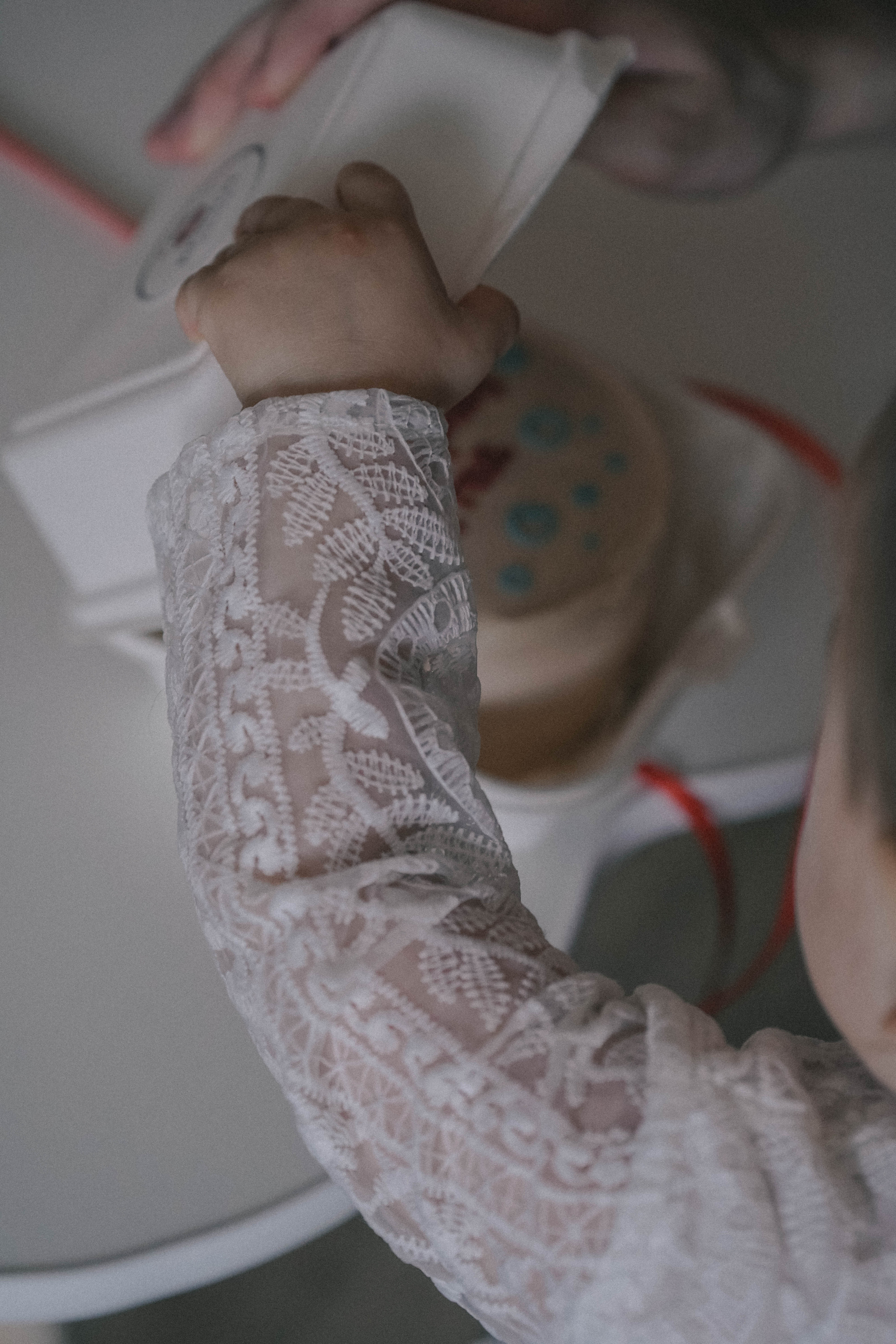 Она стала его нежностью. Семейный и свадебный фотограф