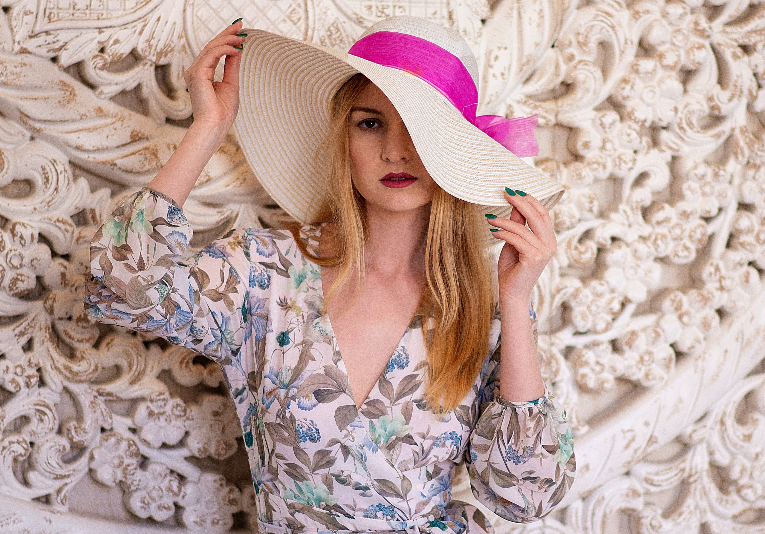 Дама в шляпе.