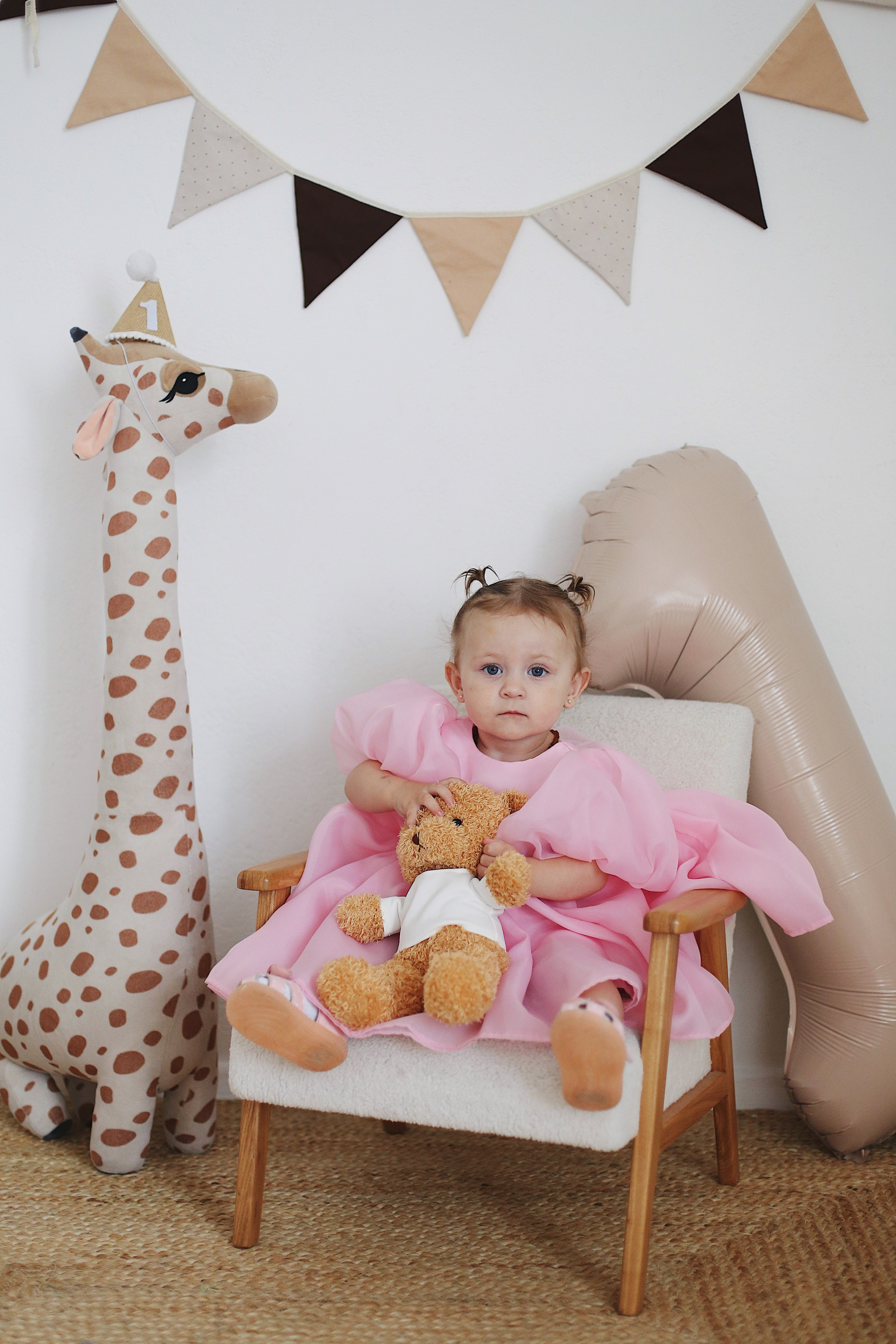 Варвара 1 годик. Фотограф Пирумян Анна. г. Сургут, г. Воронеж