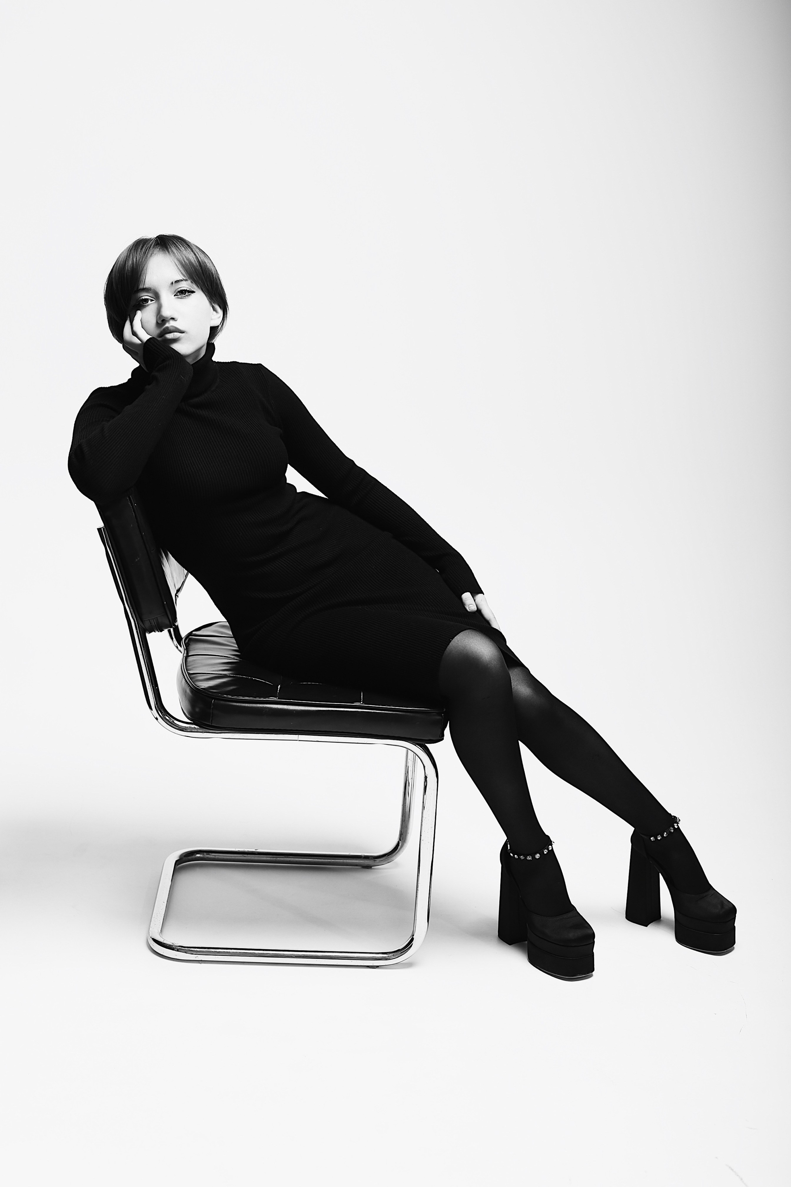 Мира. Студийная съемка 14 лет. Фотограф Пирумян Анна. г. Сургут, г. Воронеж