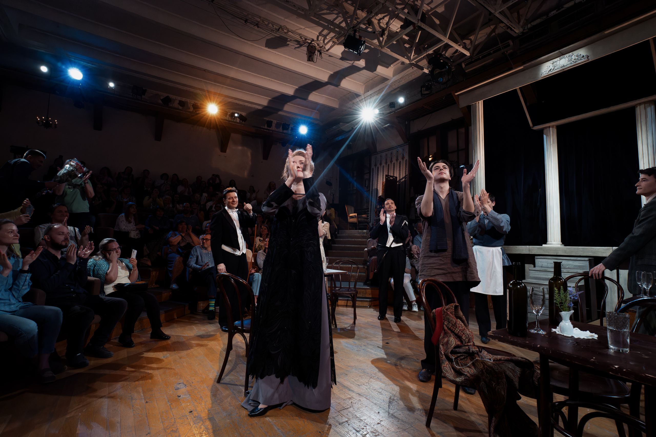 Театр Сфера: Без вины виноватые. Сайт фотографа Сергея Абрамова