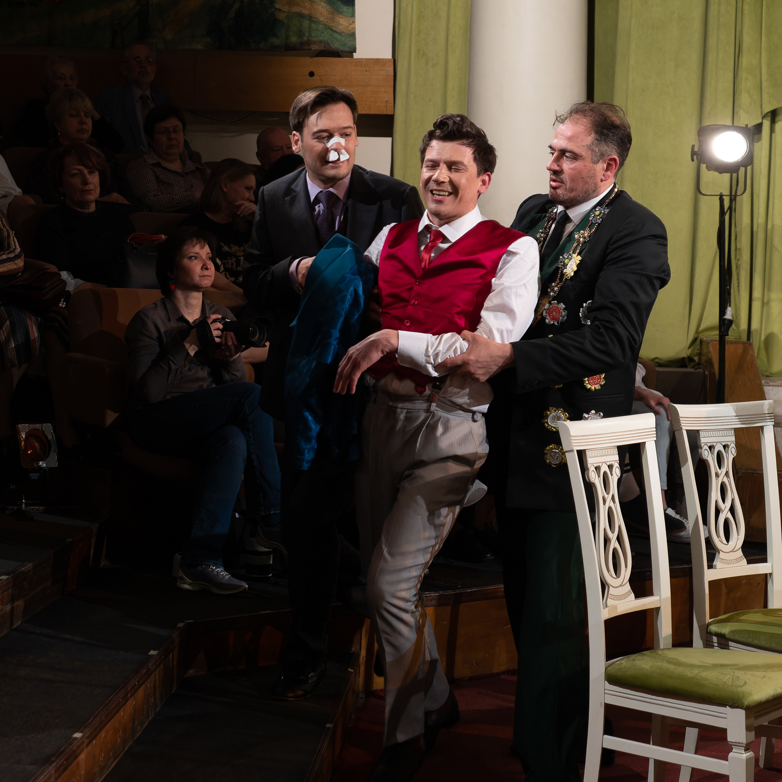 Театр Сфера: Ревизор. Сайт фотографа Сергея Абрамова