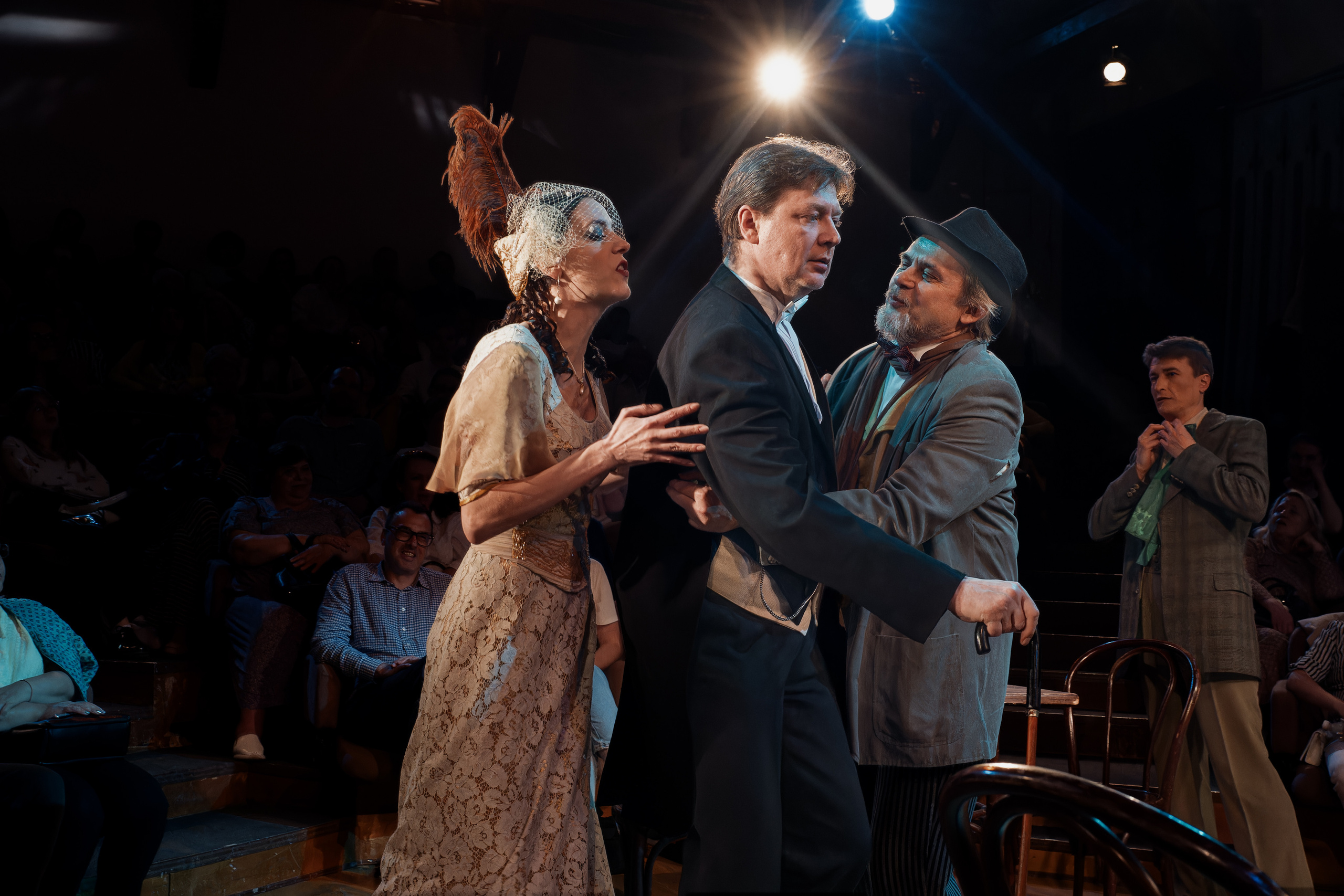 Театр Сфера: Без вины виноватые. Сайт фотографа Сергея Абрамова