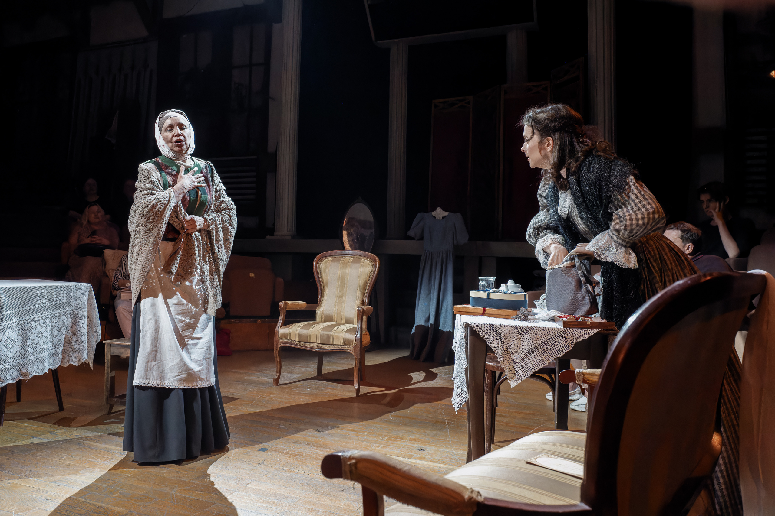 Театр Сфера: Без вины виноватые. Сайт фотографа Сергея Абрамова