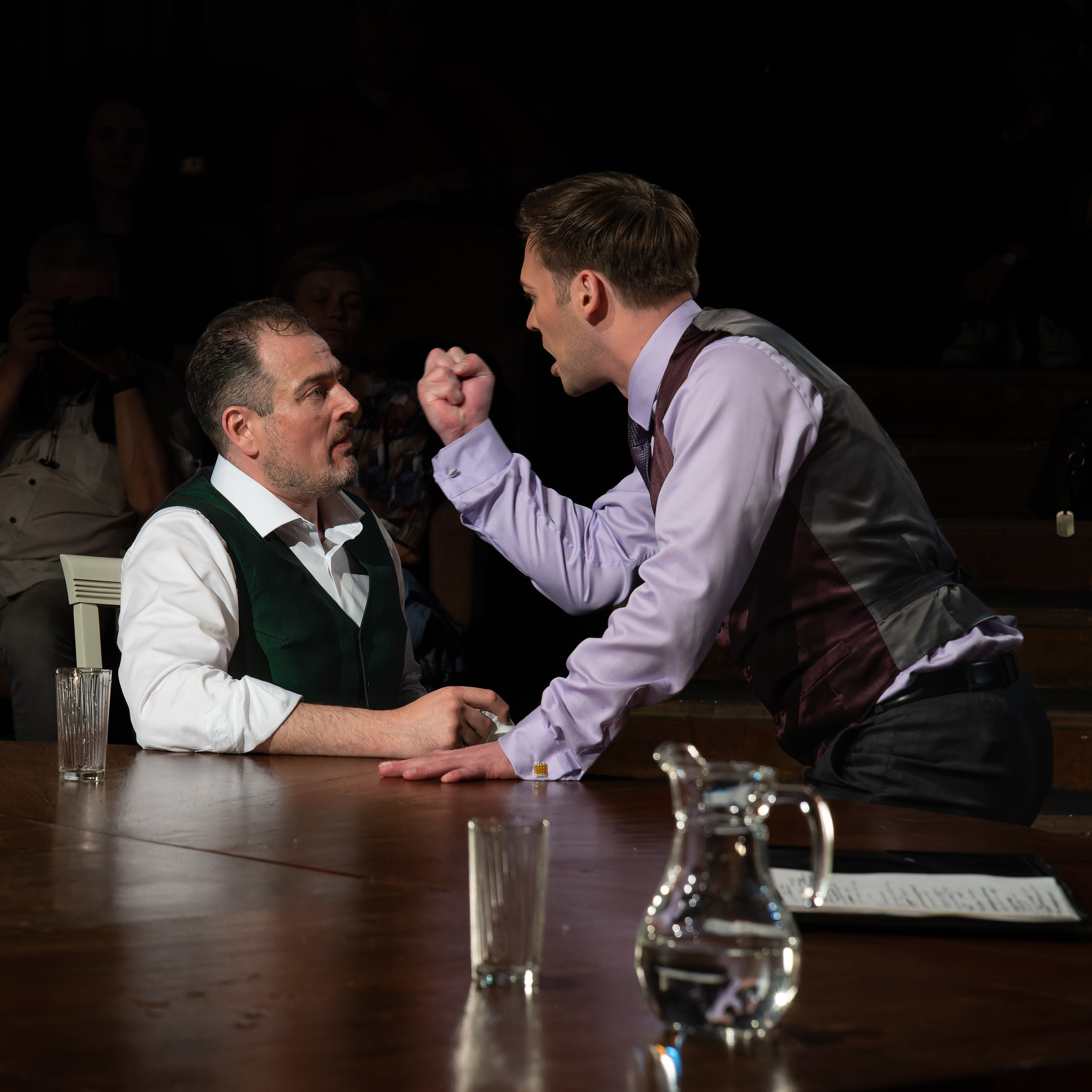 Театр Сфера: Ревизор. Сайт фотографа Сергея Абрамова