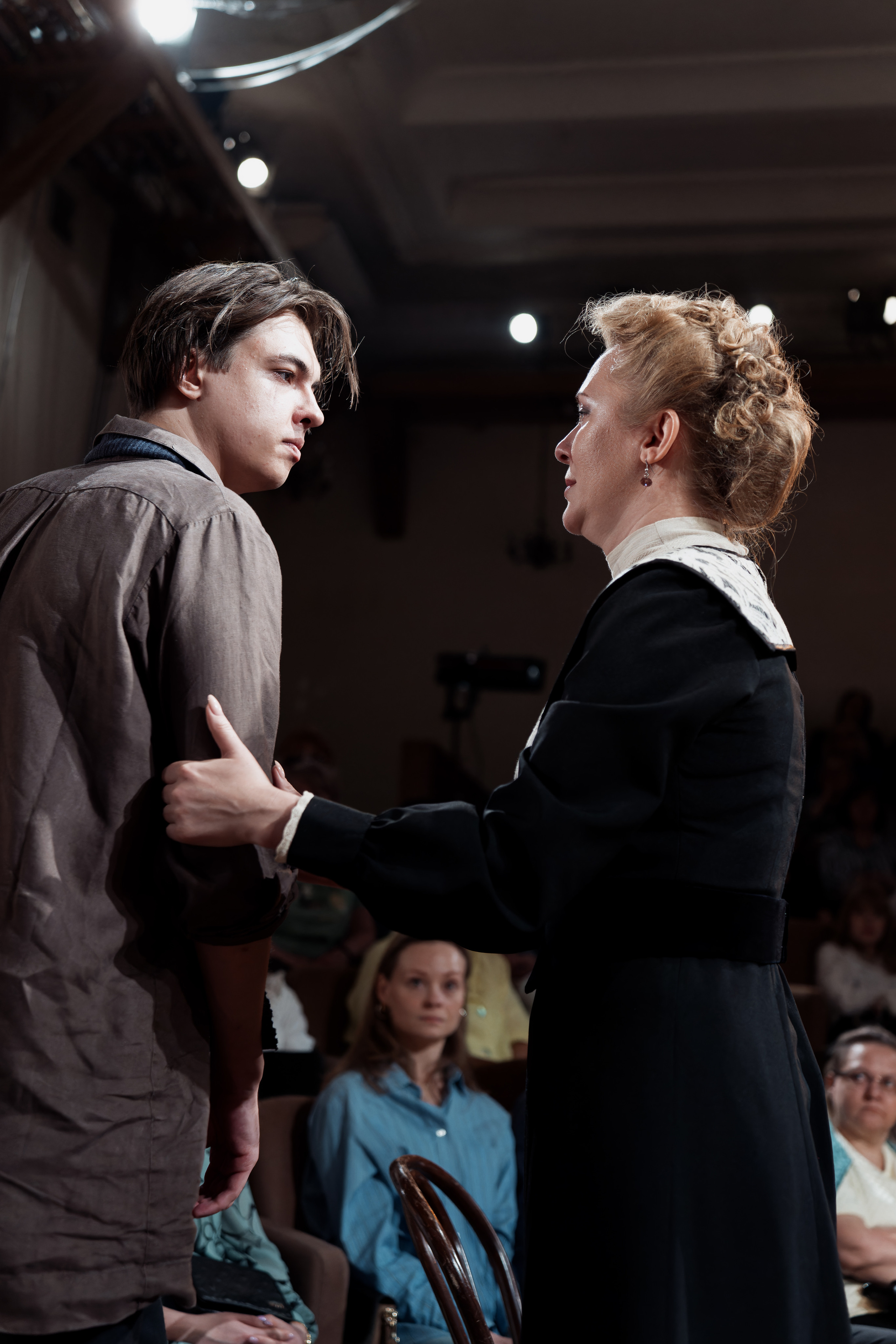 Театр Сфера: Без вины виноватые. Сайт фотографа Сергея Абрамова