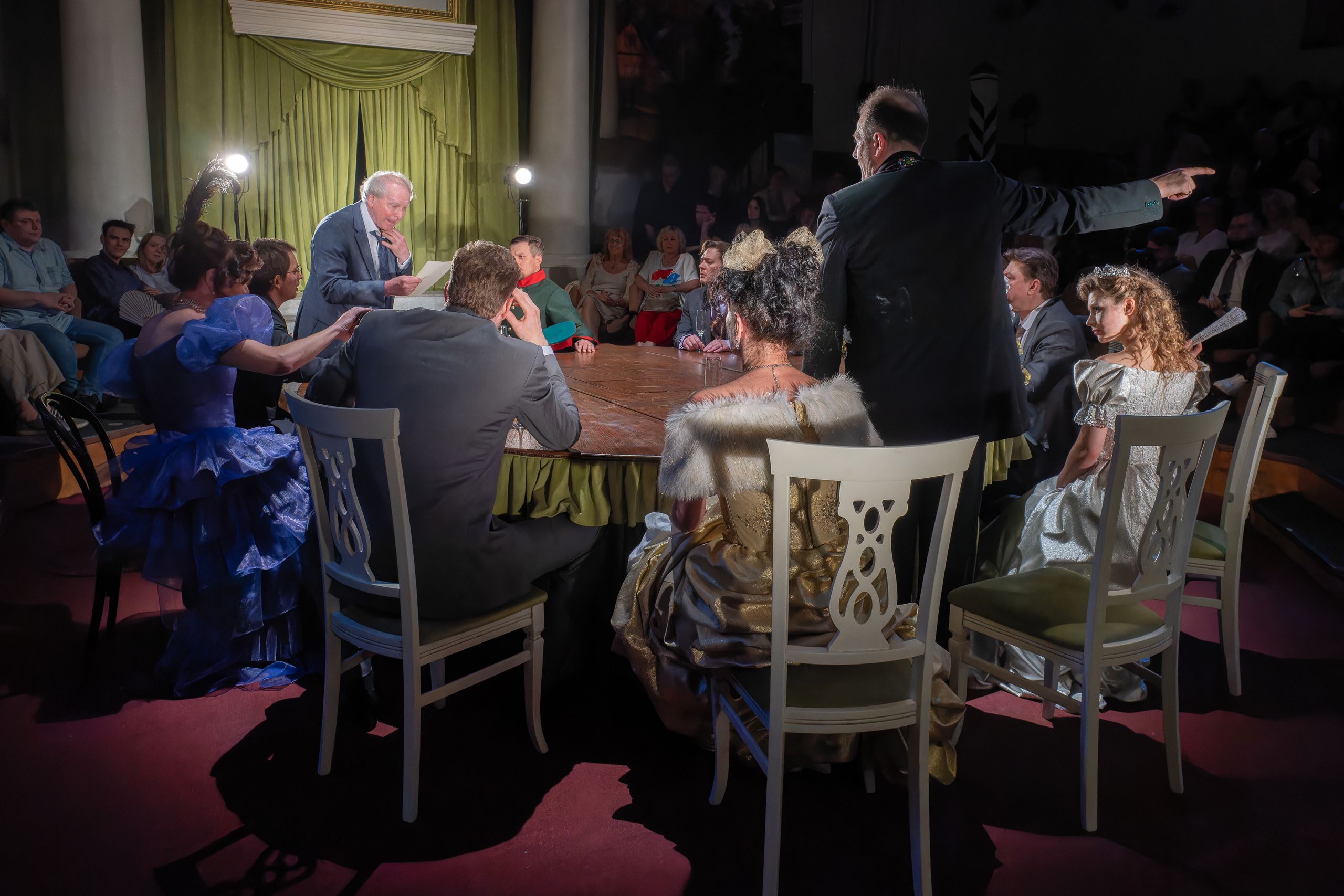 Театр Сфера: Ревизор. Сайт фотографа Сергея Абрамова