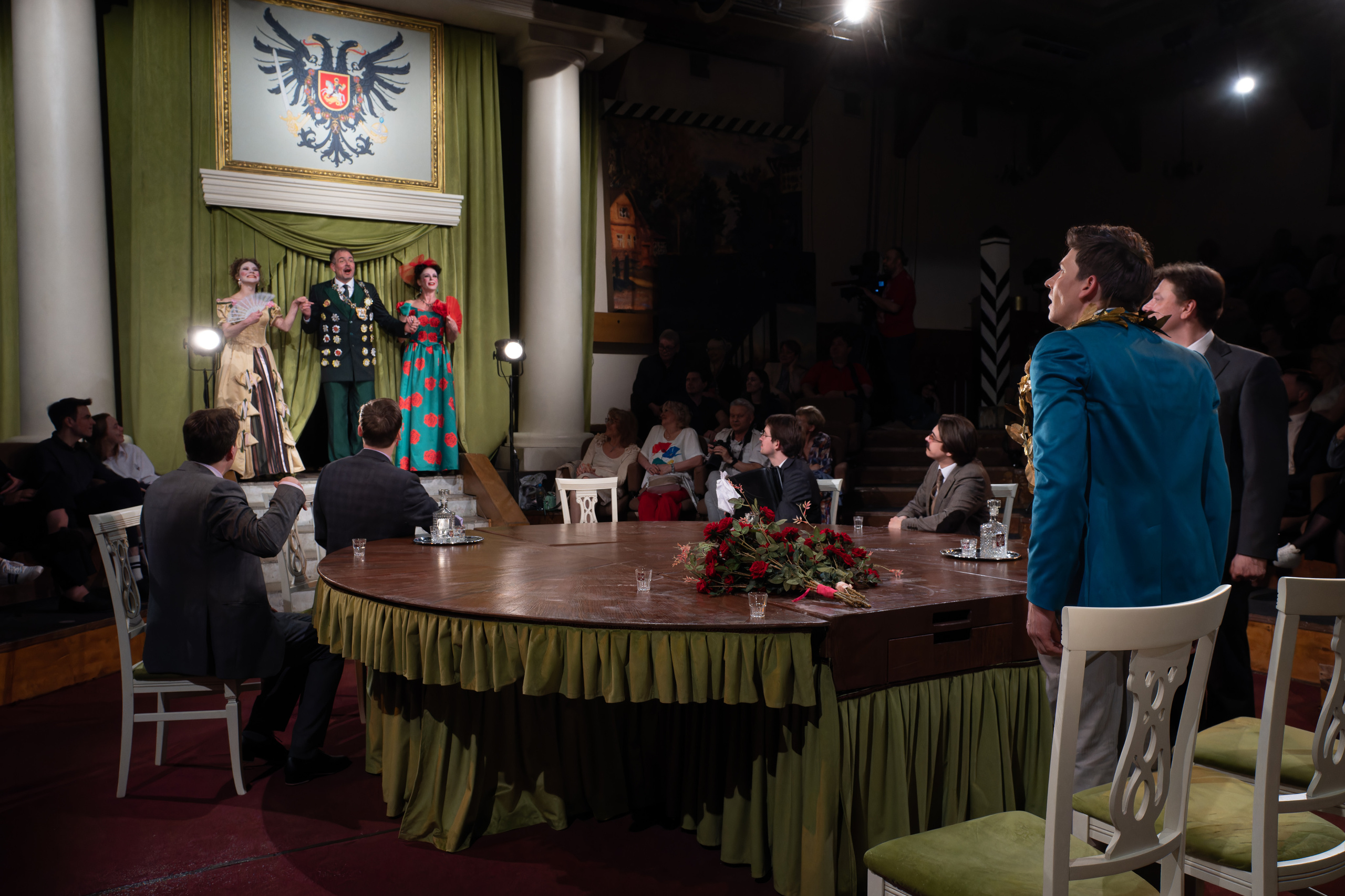 Театр Сфера: Ревизор. Сайт фотографа Сергея Абрамова