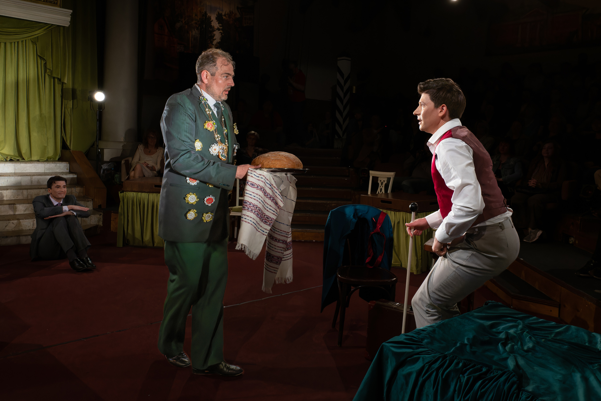 Театр Сфера: Ревизор. Сайт фотографа Сергея Абрамова