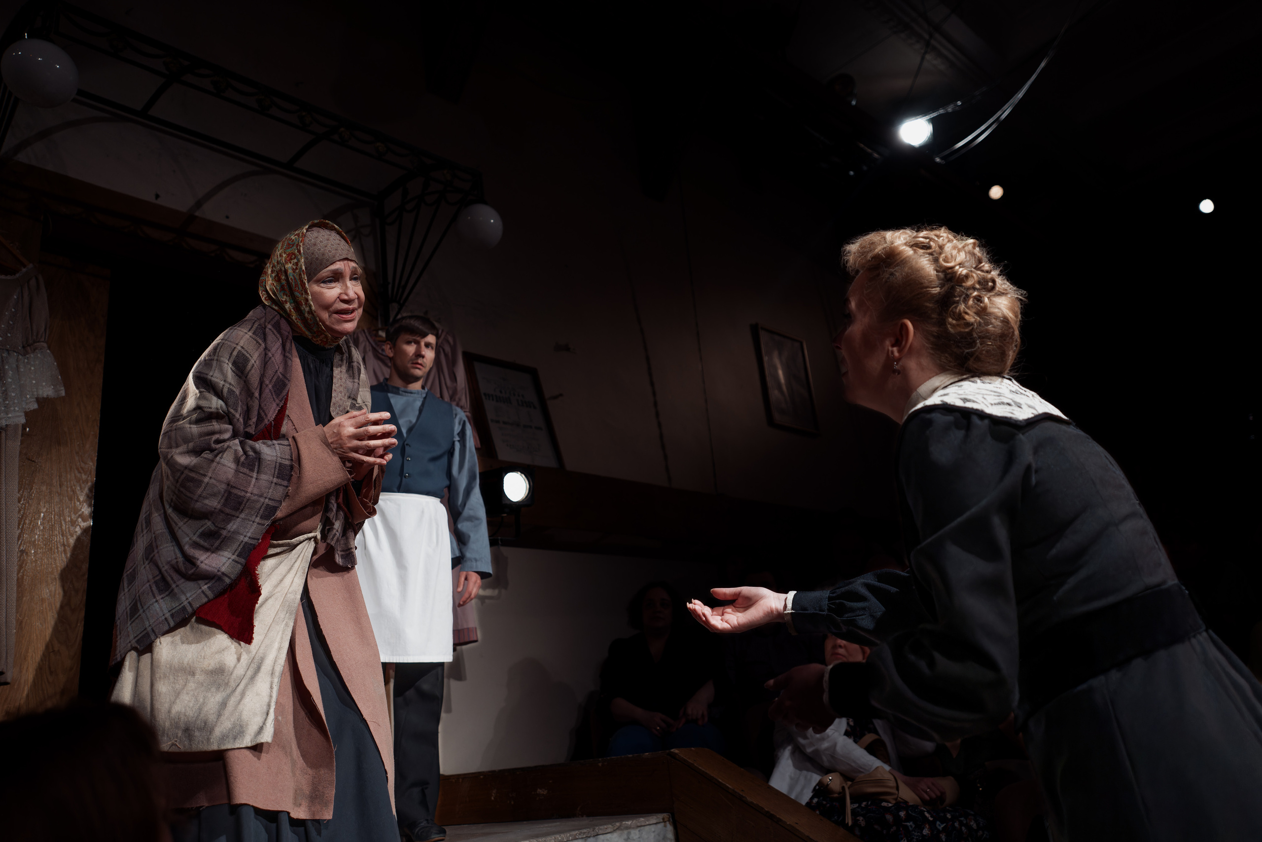 Театр Сфера: Без вины виноватые. Сайт фотографа Сергея Абрамова